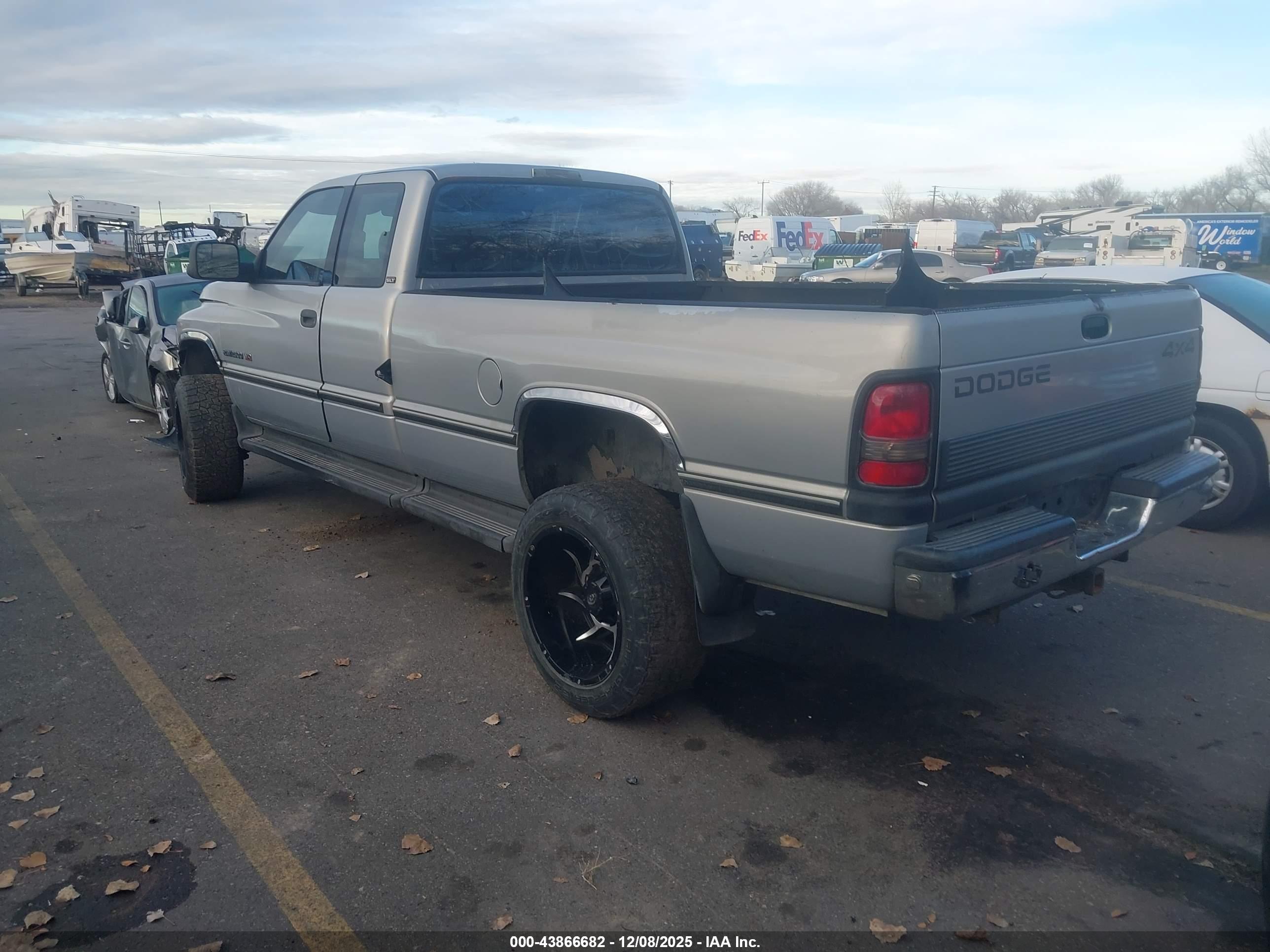DODGE RAM image 3