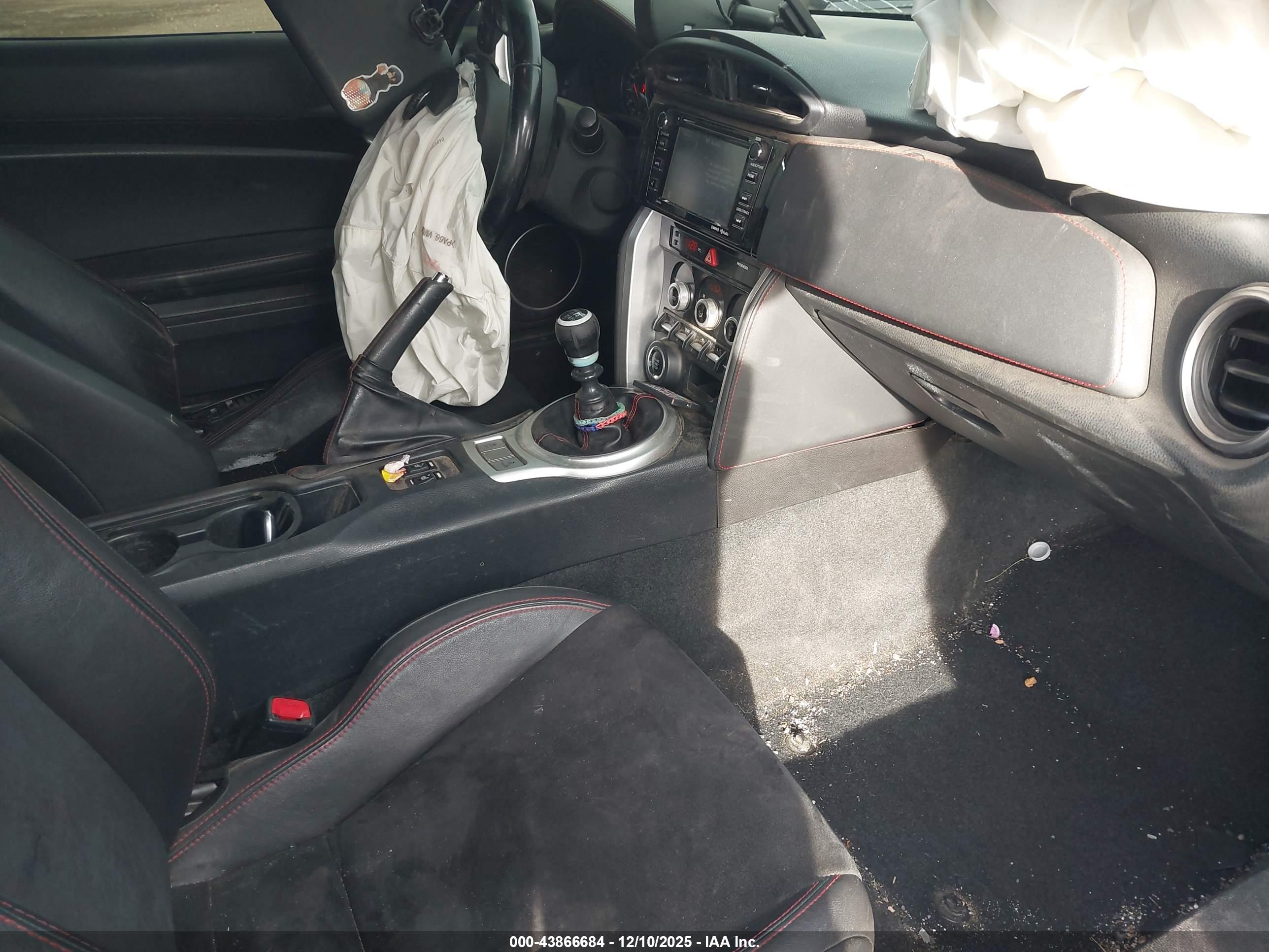 SUBARU BRZ image 5