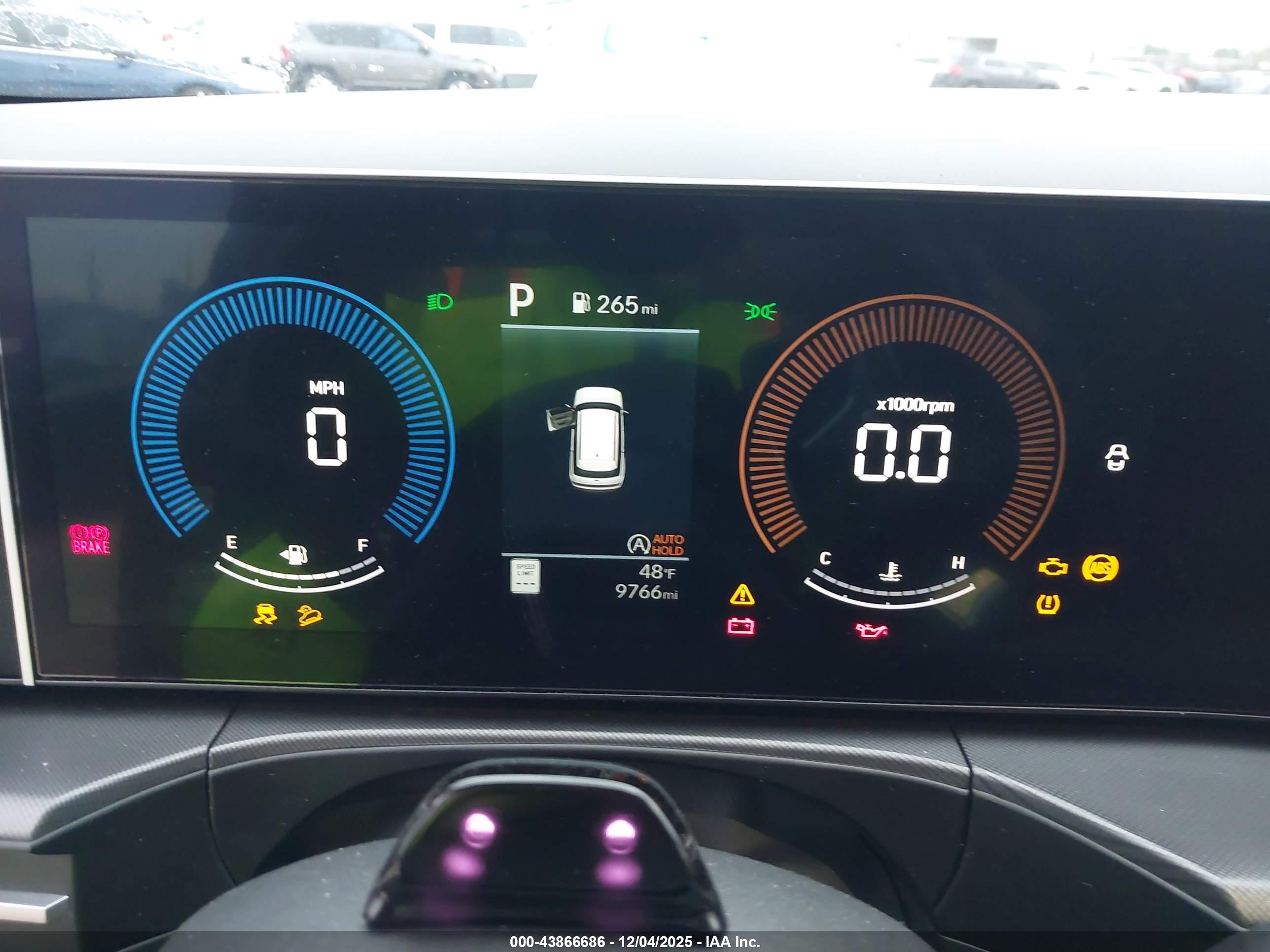HYUNDAI SANTA image 7