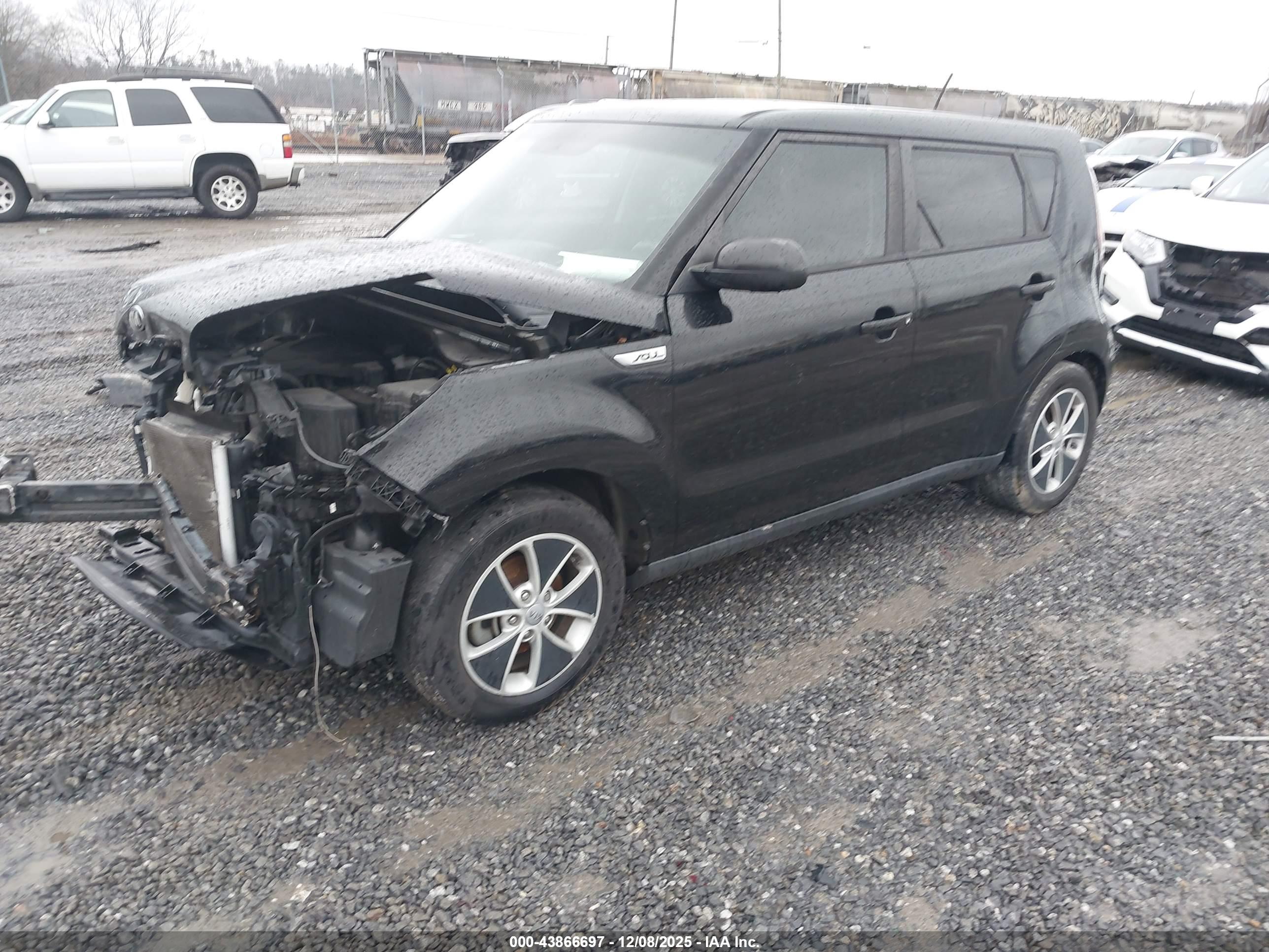 KIA SOUL image 2