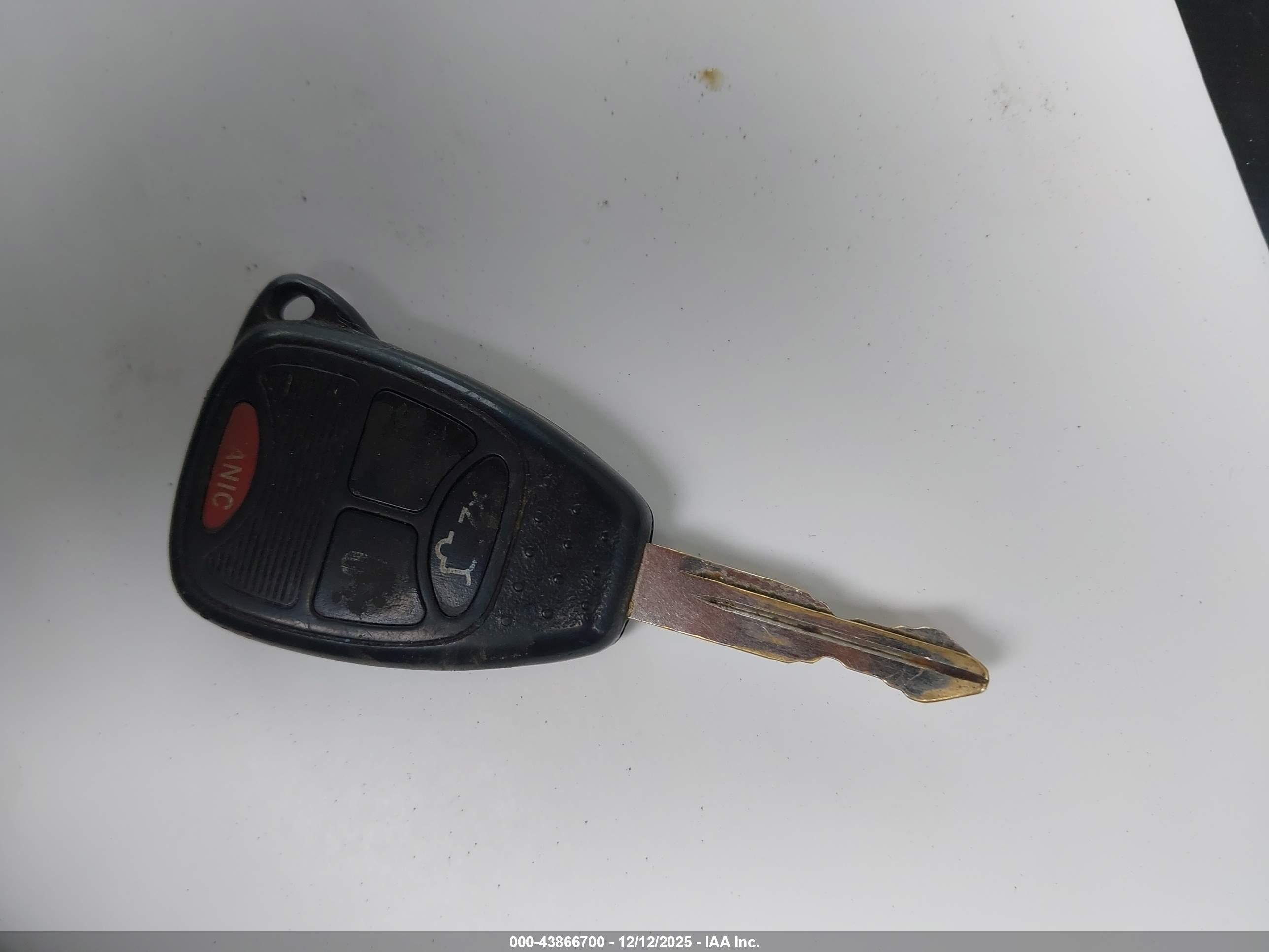 JEEP LIBERTY image 11
