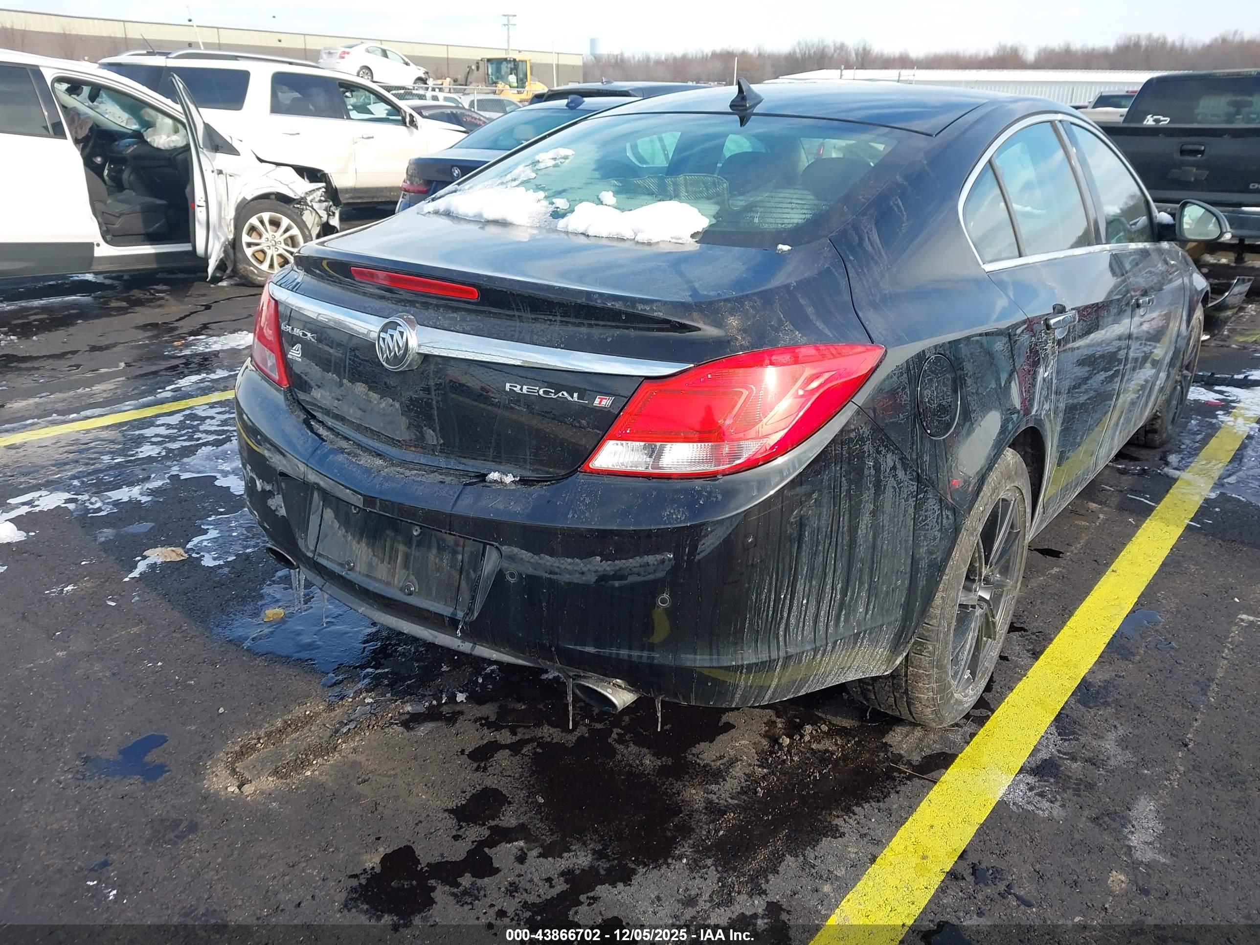 BUICK REGAL image 4