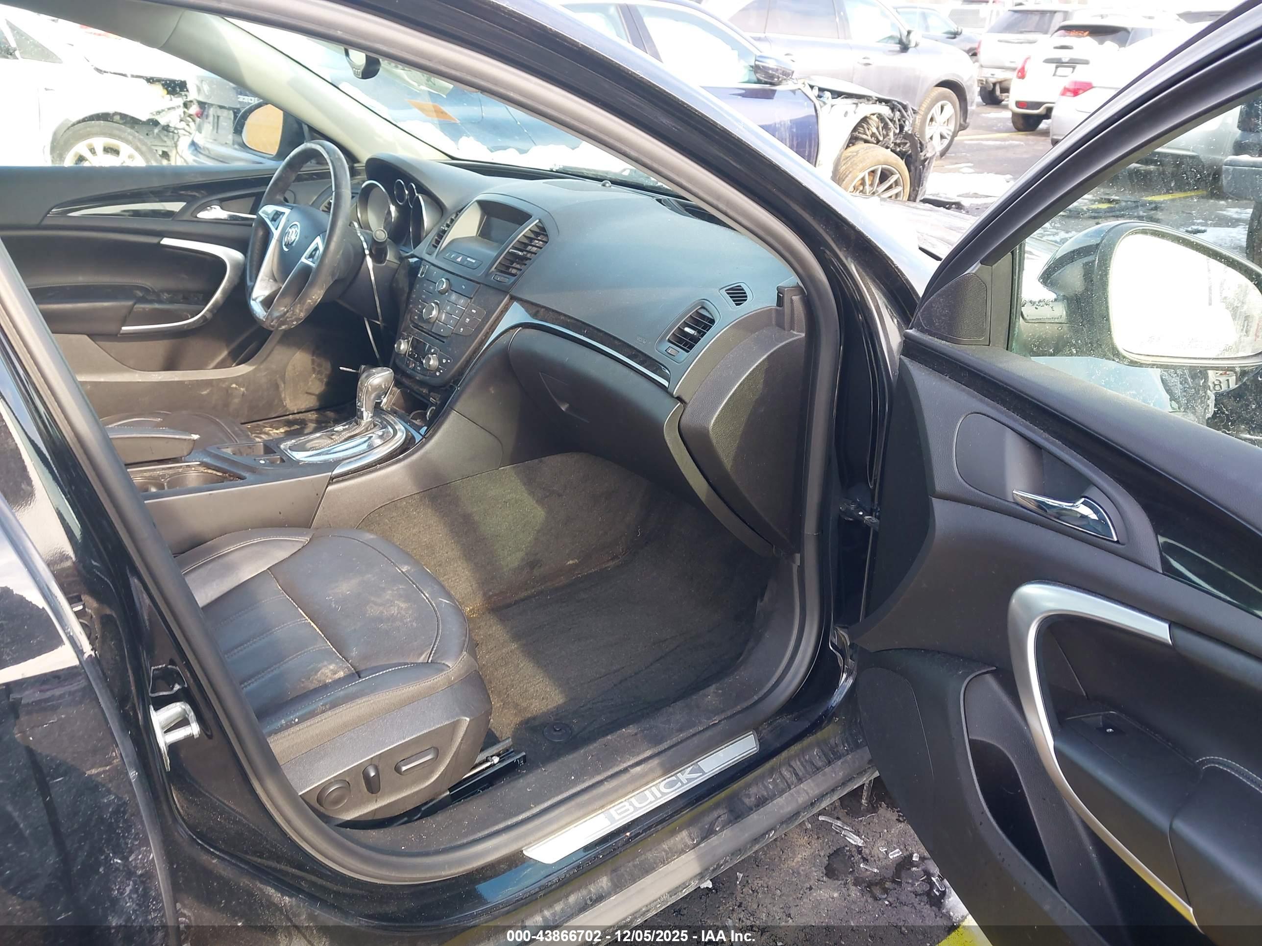 BUICK REGAL image 5