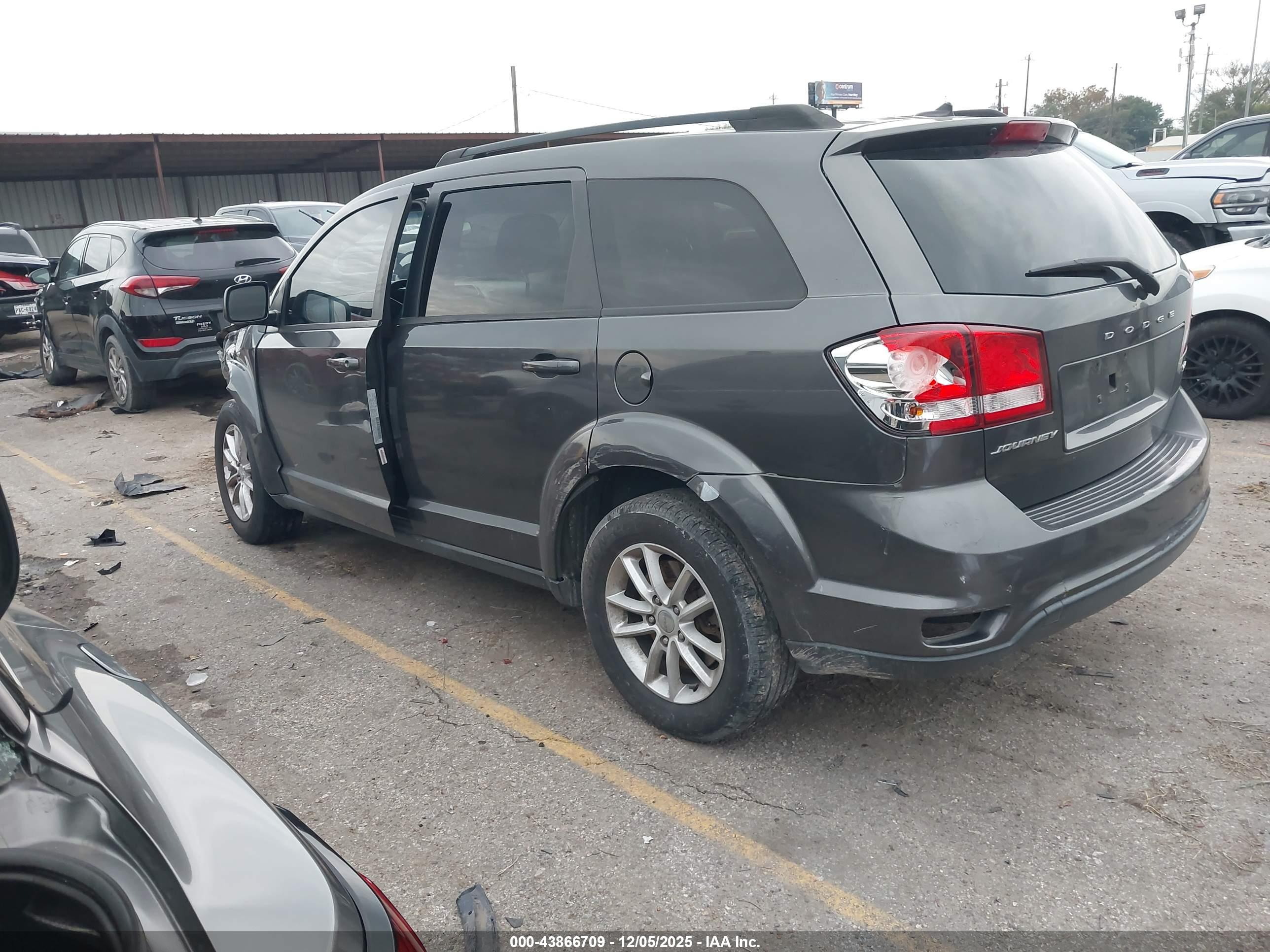 DODGE JOURNEY image 3