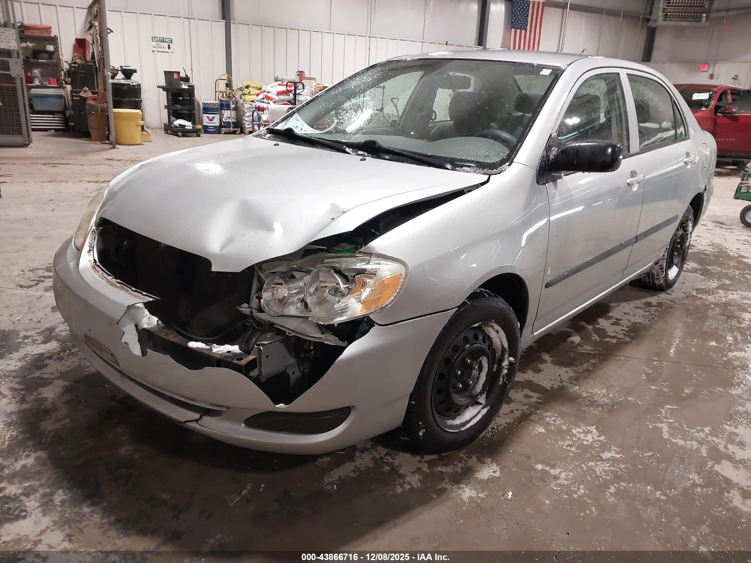 TOYOTA COROLLA image 2