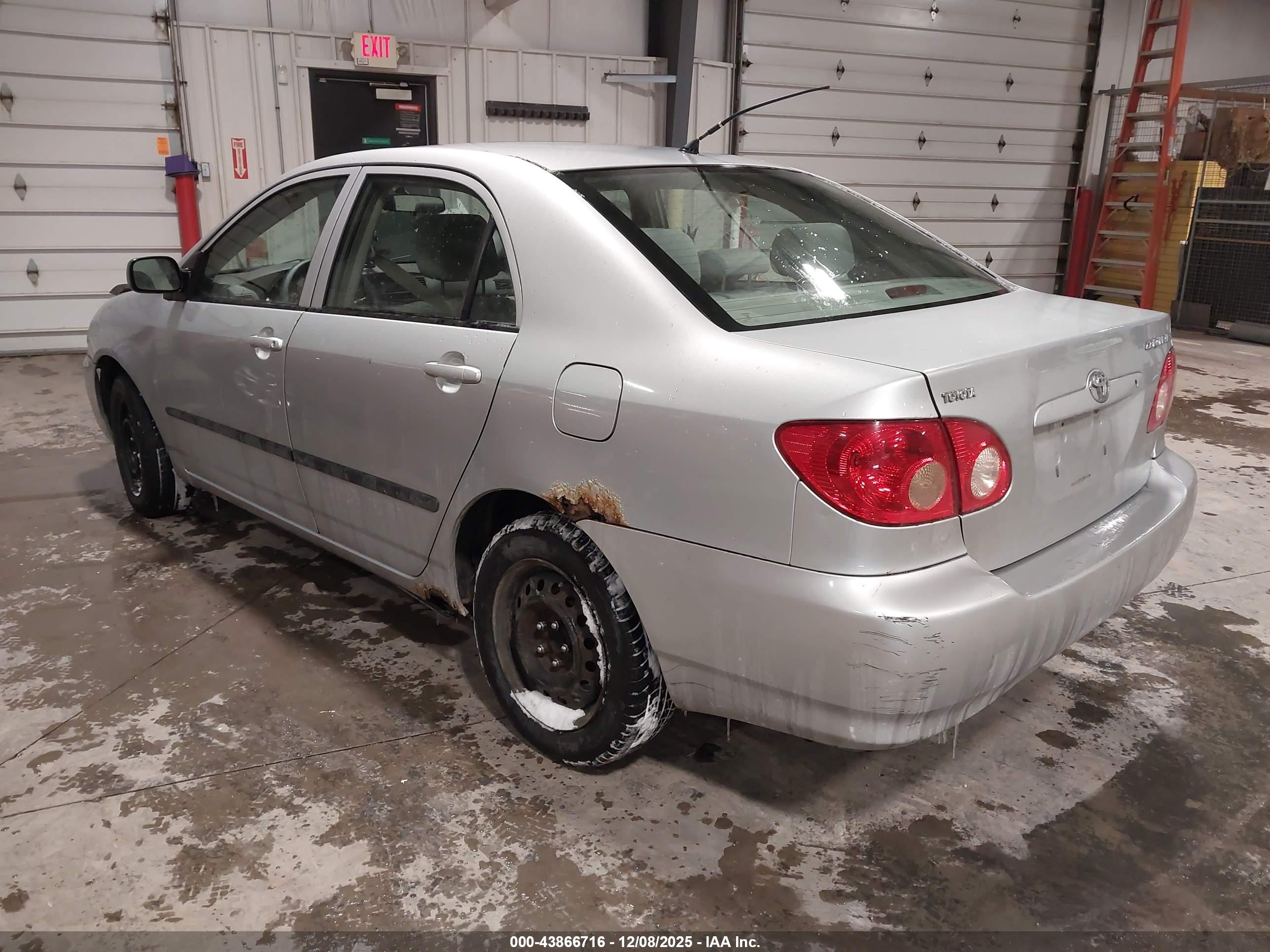 TOYOTA COROLLA image 3
