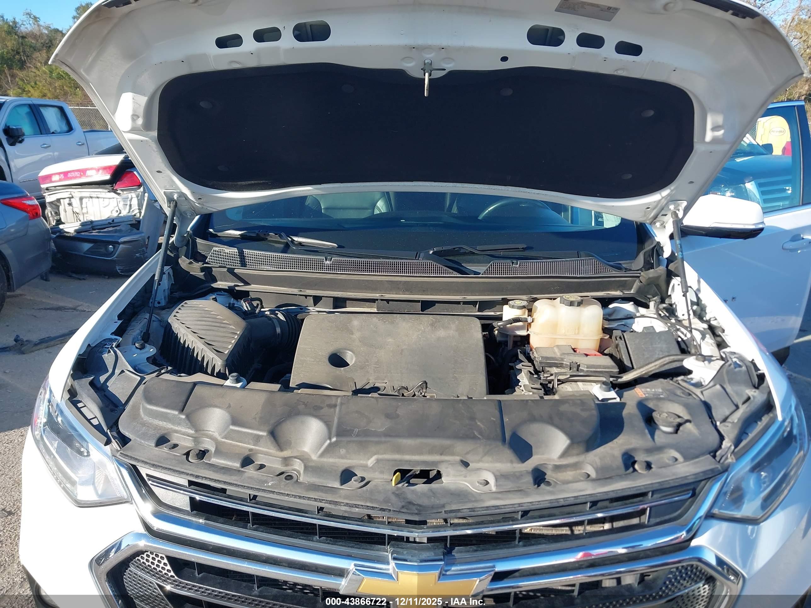 CHEVROLET TRAVERSE image 10