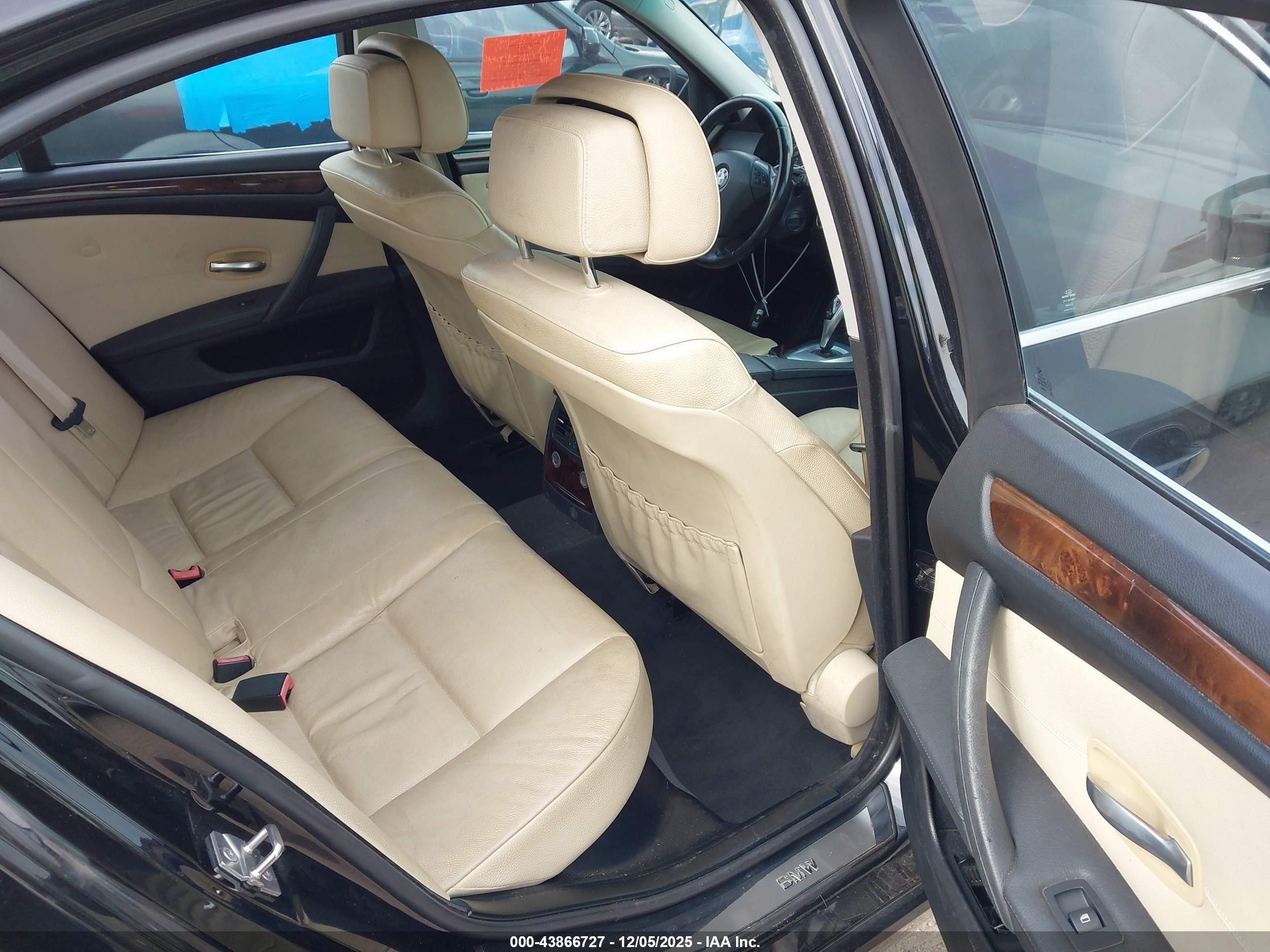 BMW 528I image 8