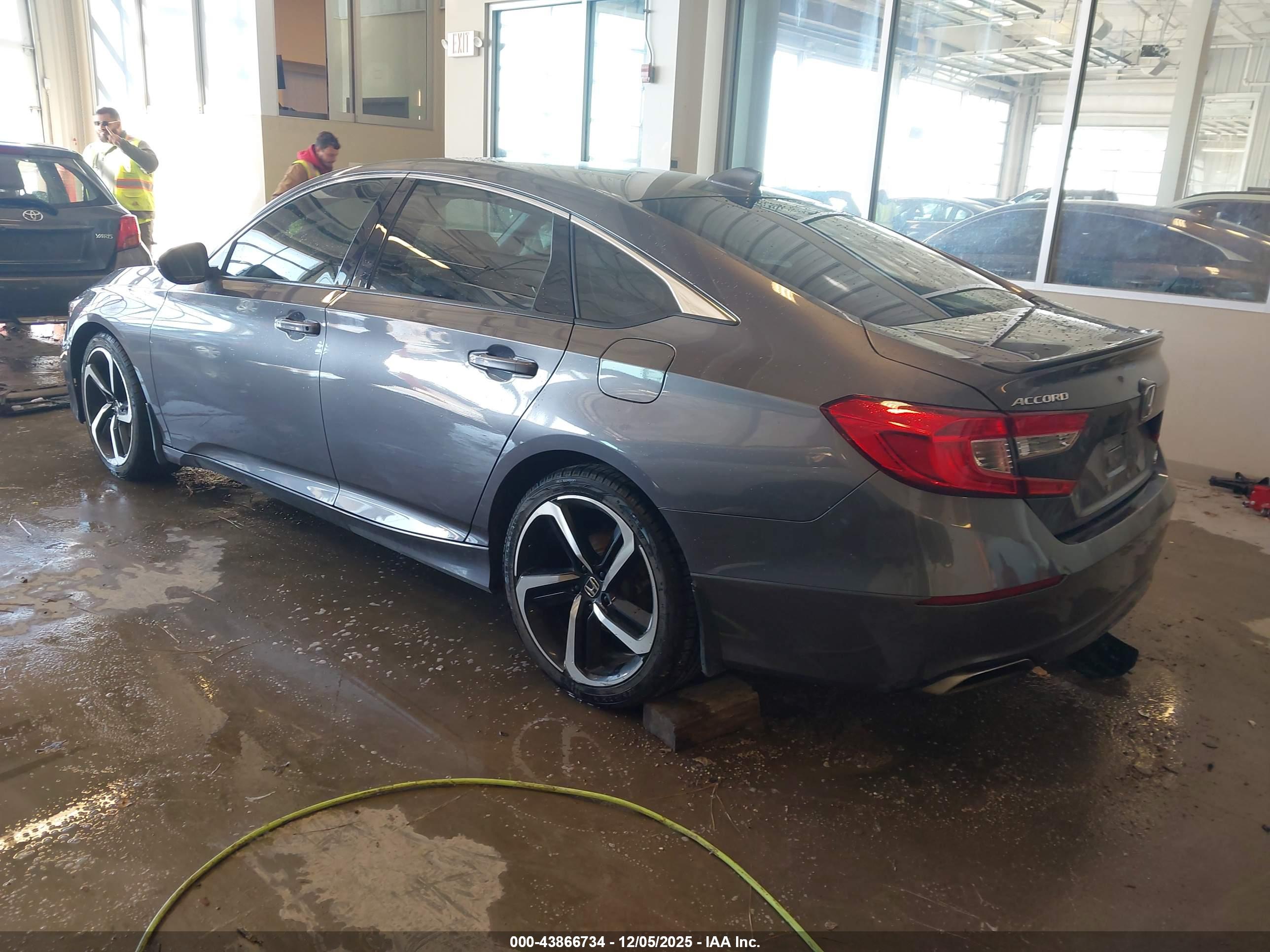 HONDA ACCORD image 3