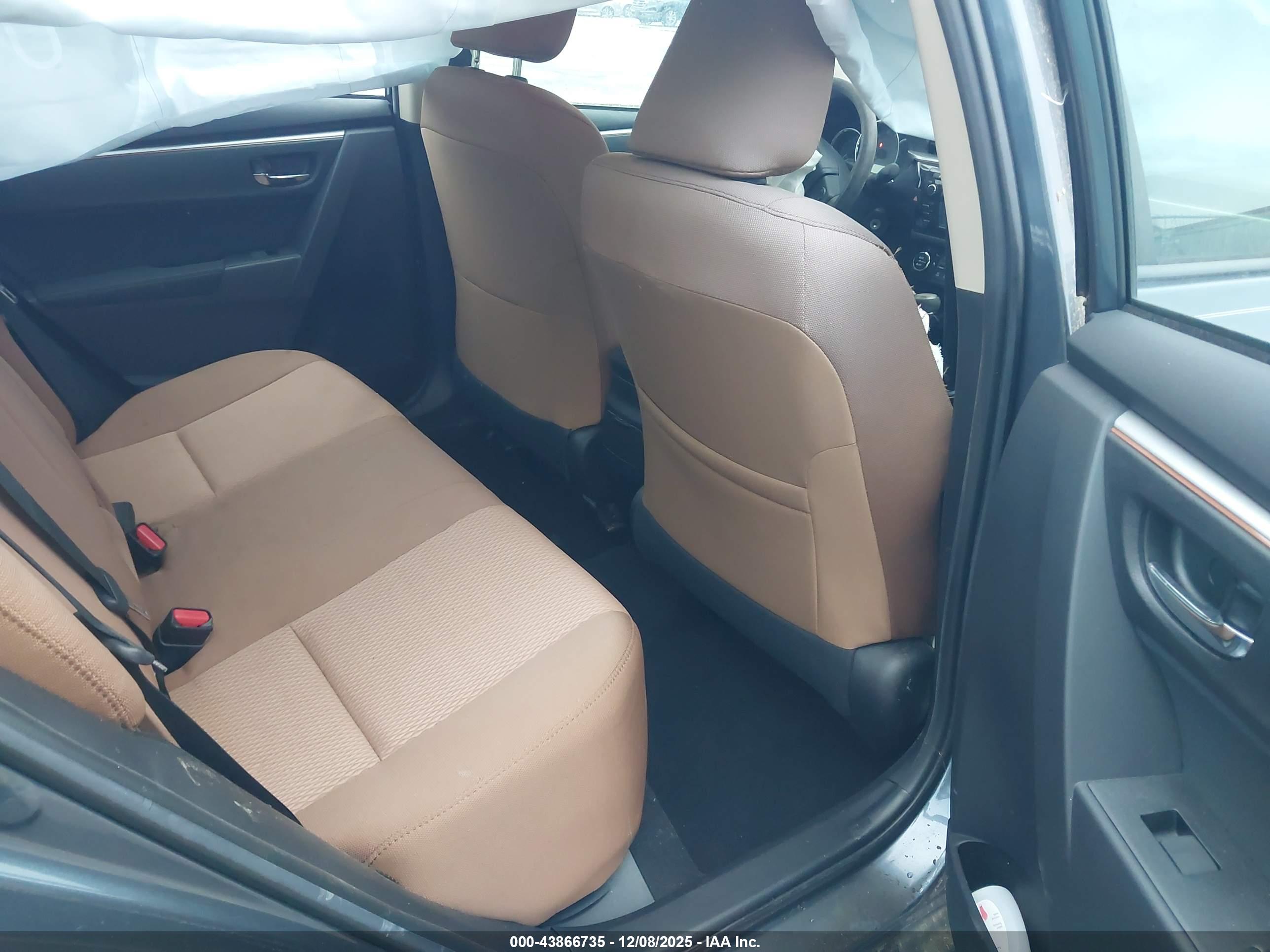 TOYOTA COROLLA image 8