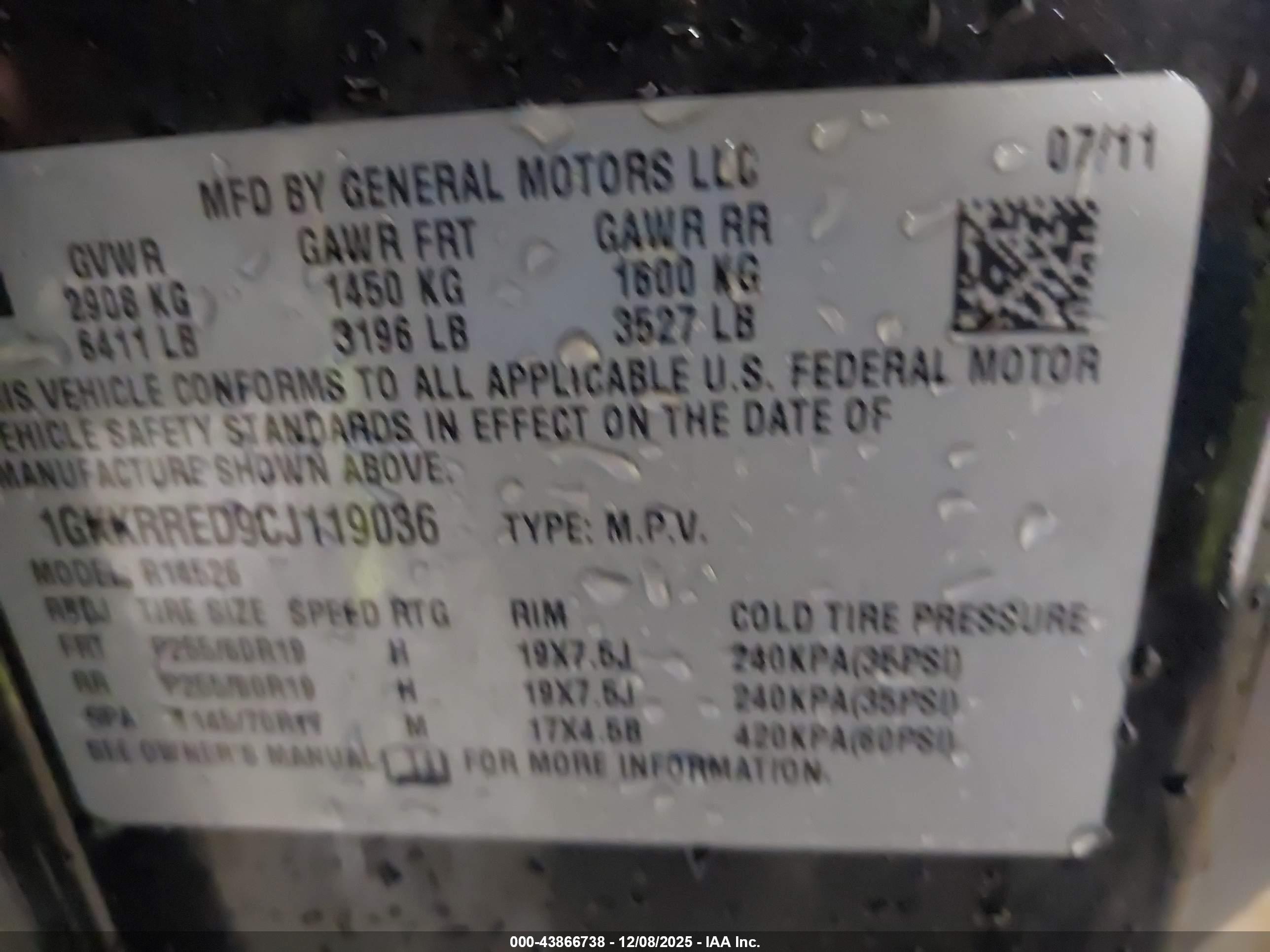 GMC ACADIA image 9
