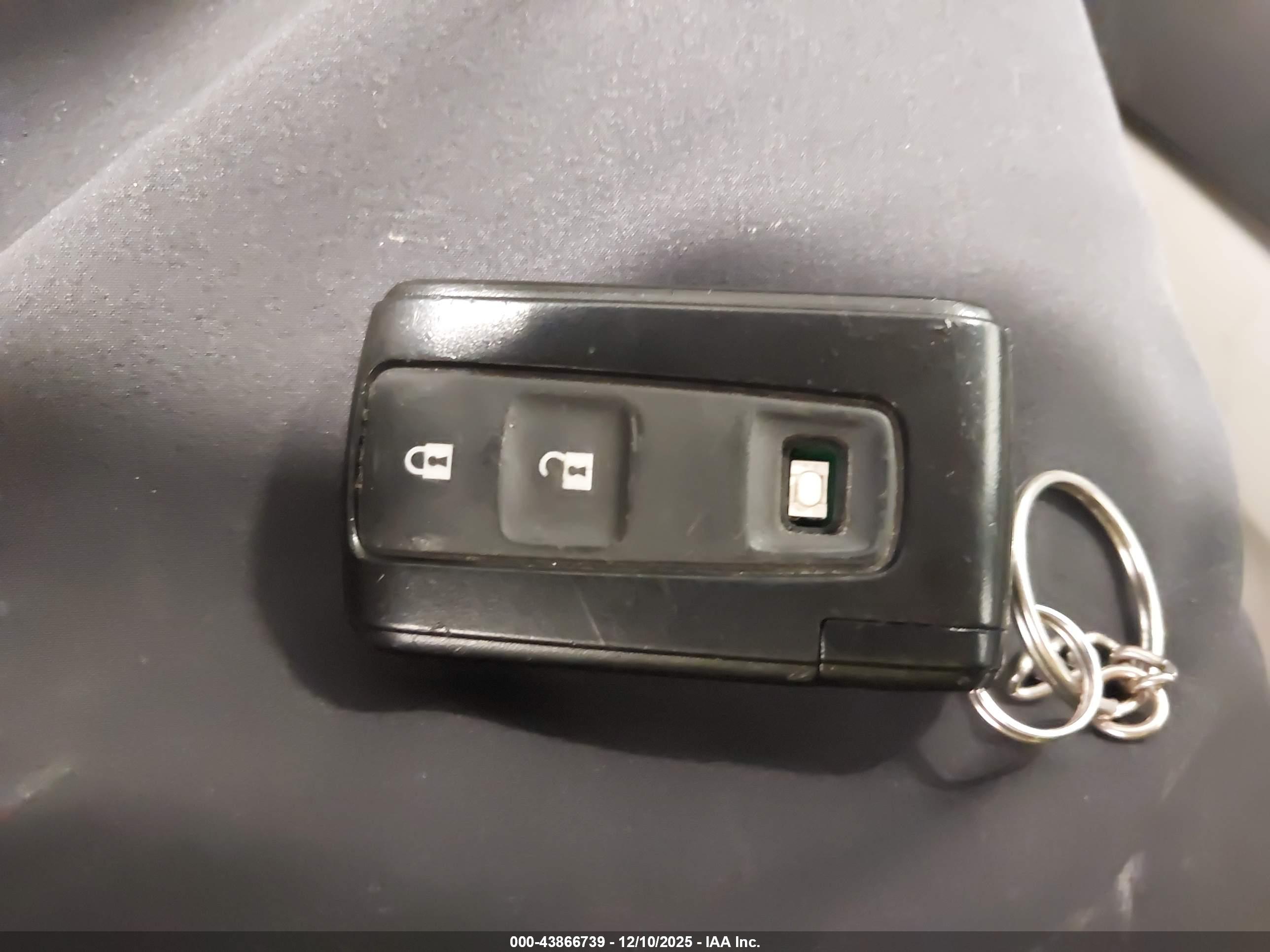 TOYOTA PRIUS image 11