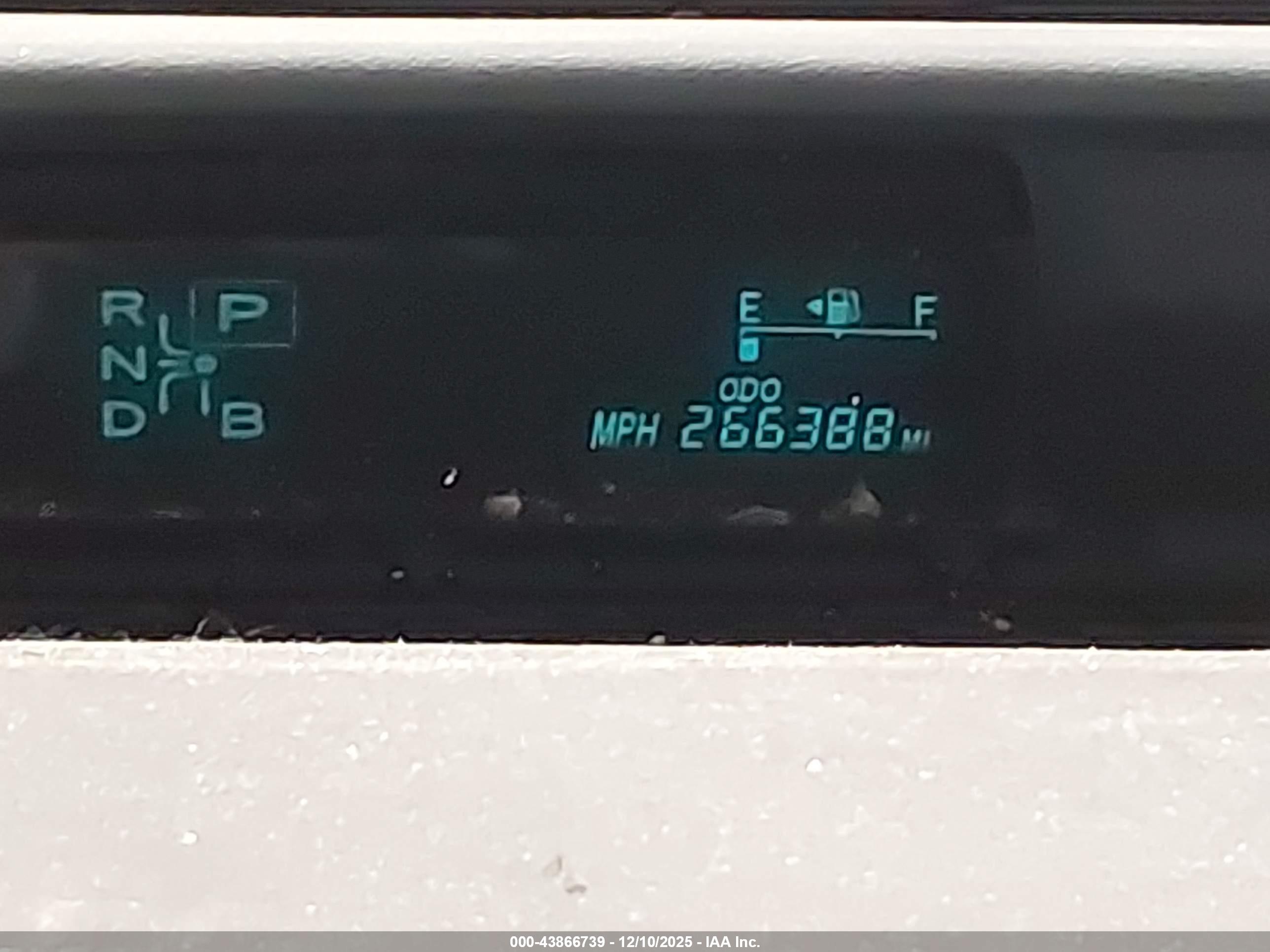 TOYOTA PRIUS image 7