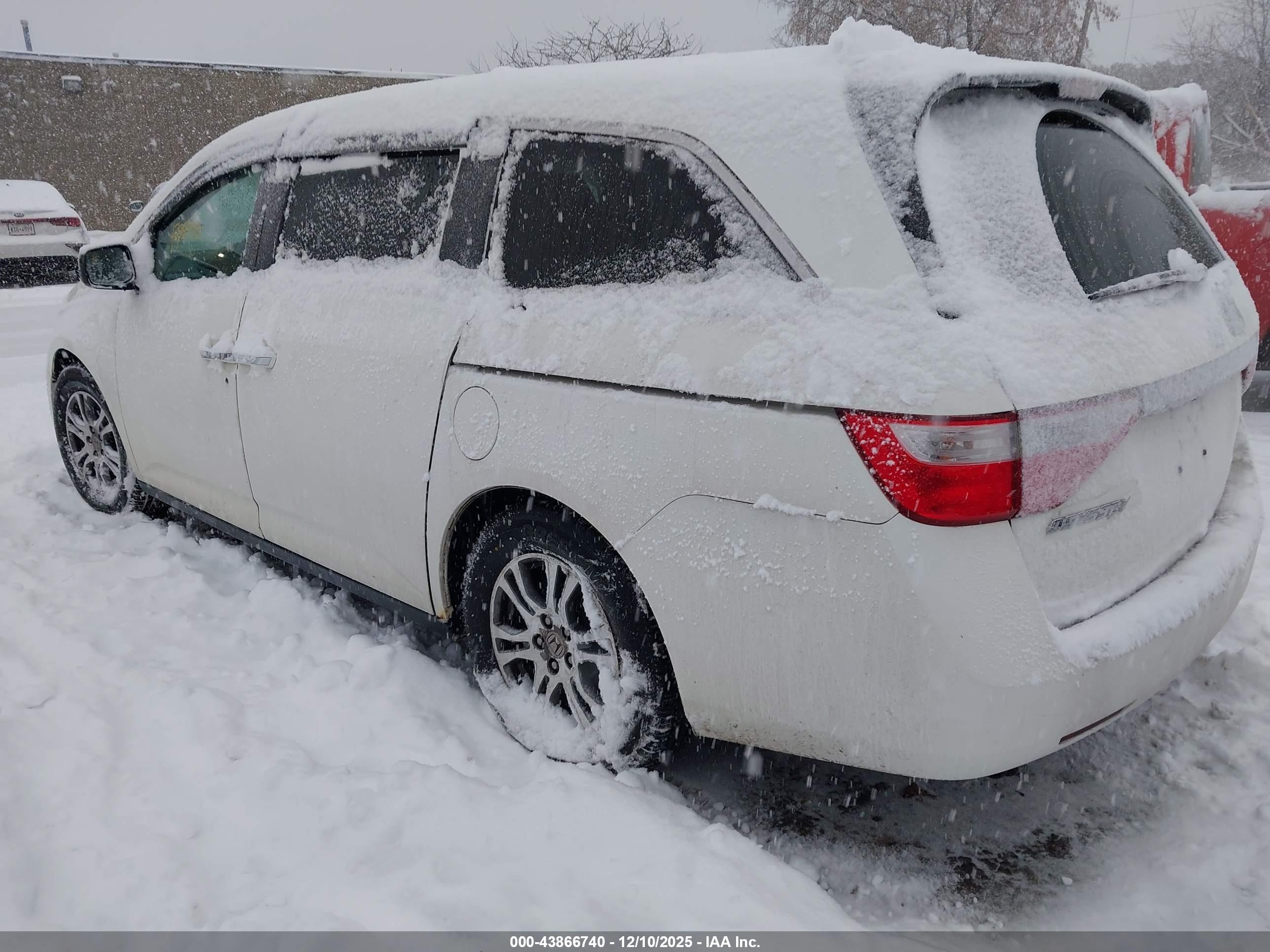 HONDA ODYSSEY image 3
