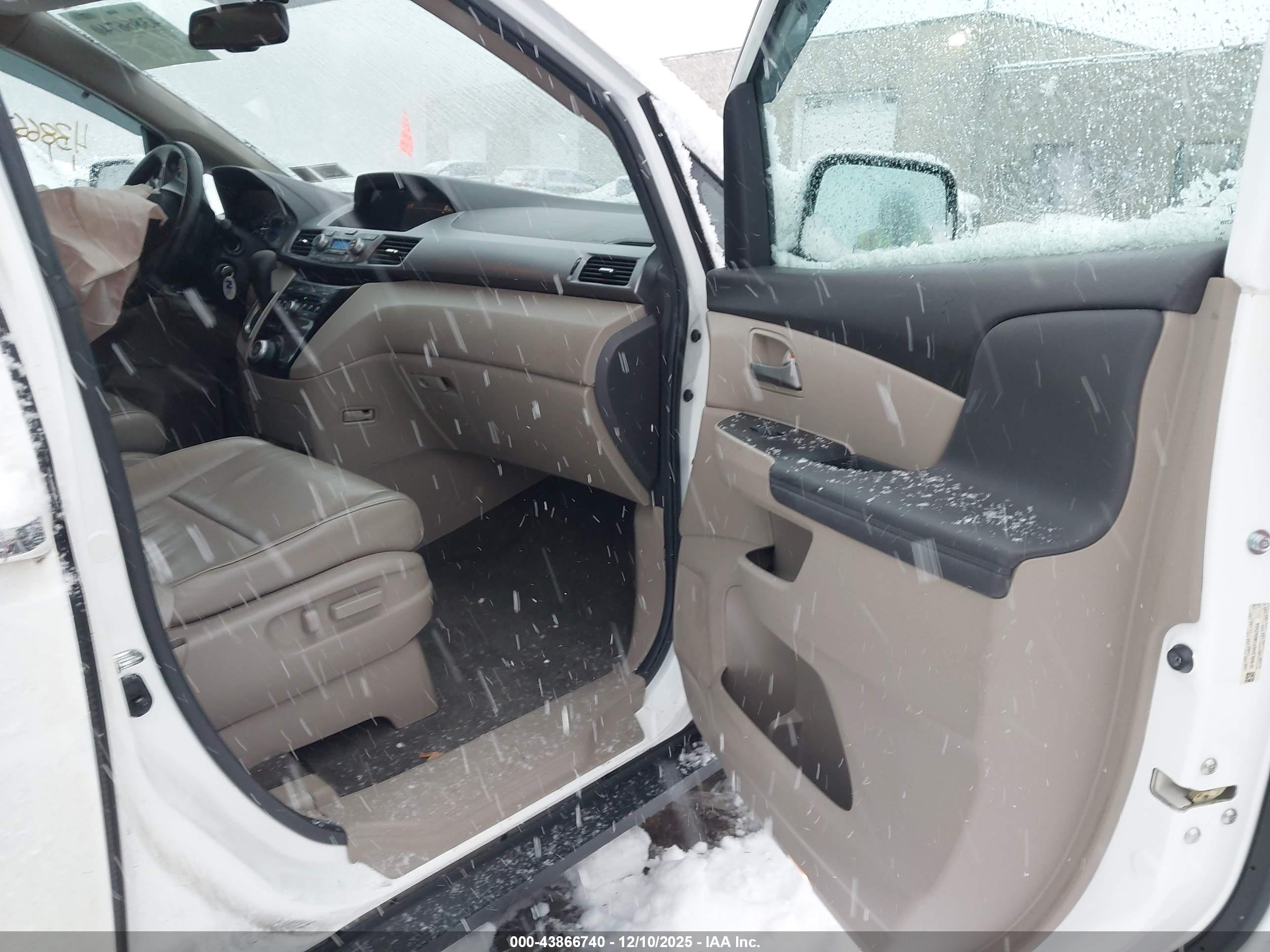 HONDA ODYSSEY image 5