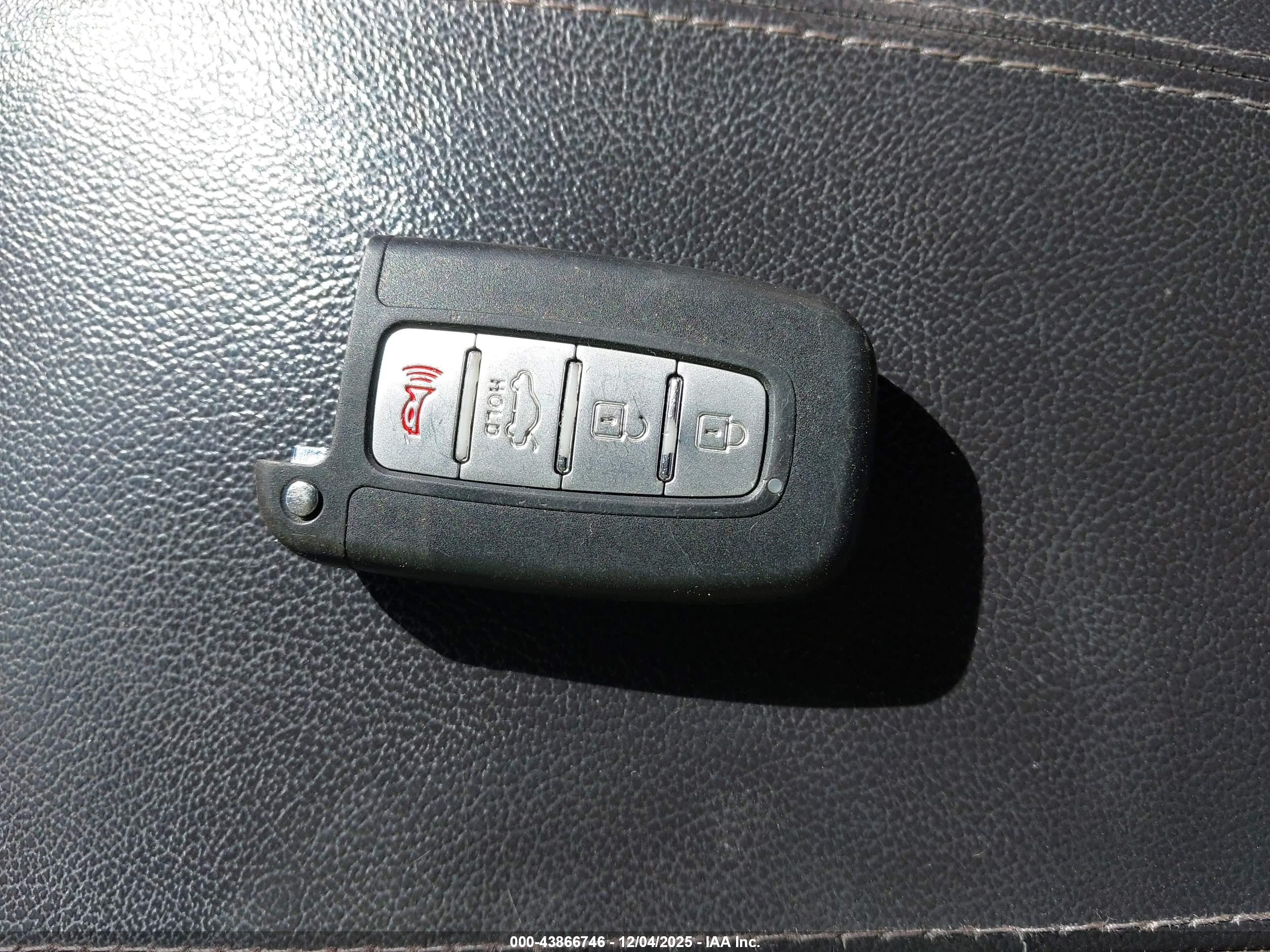 HYUNDAI SONATA image 11