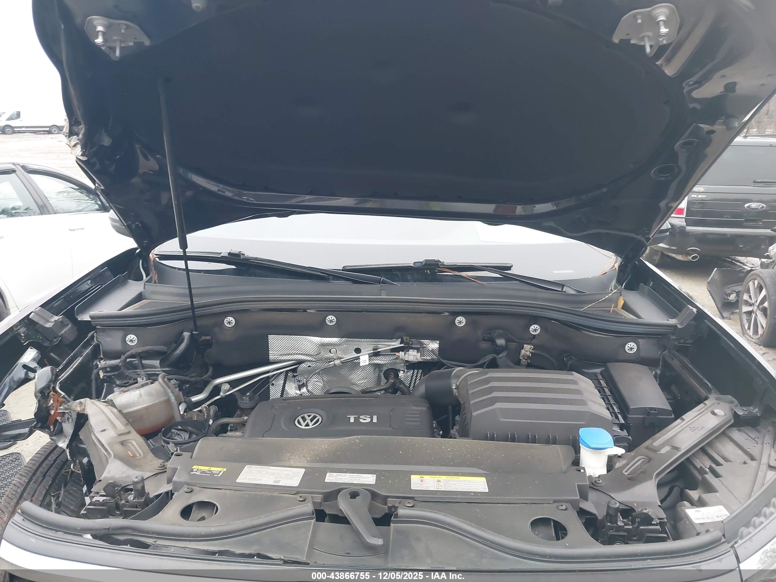 VOLKSWAGEN ATLAS image 10