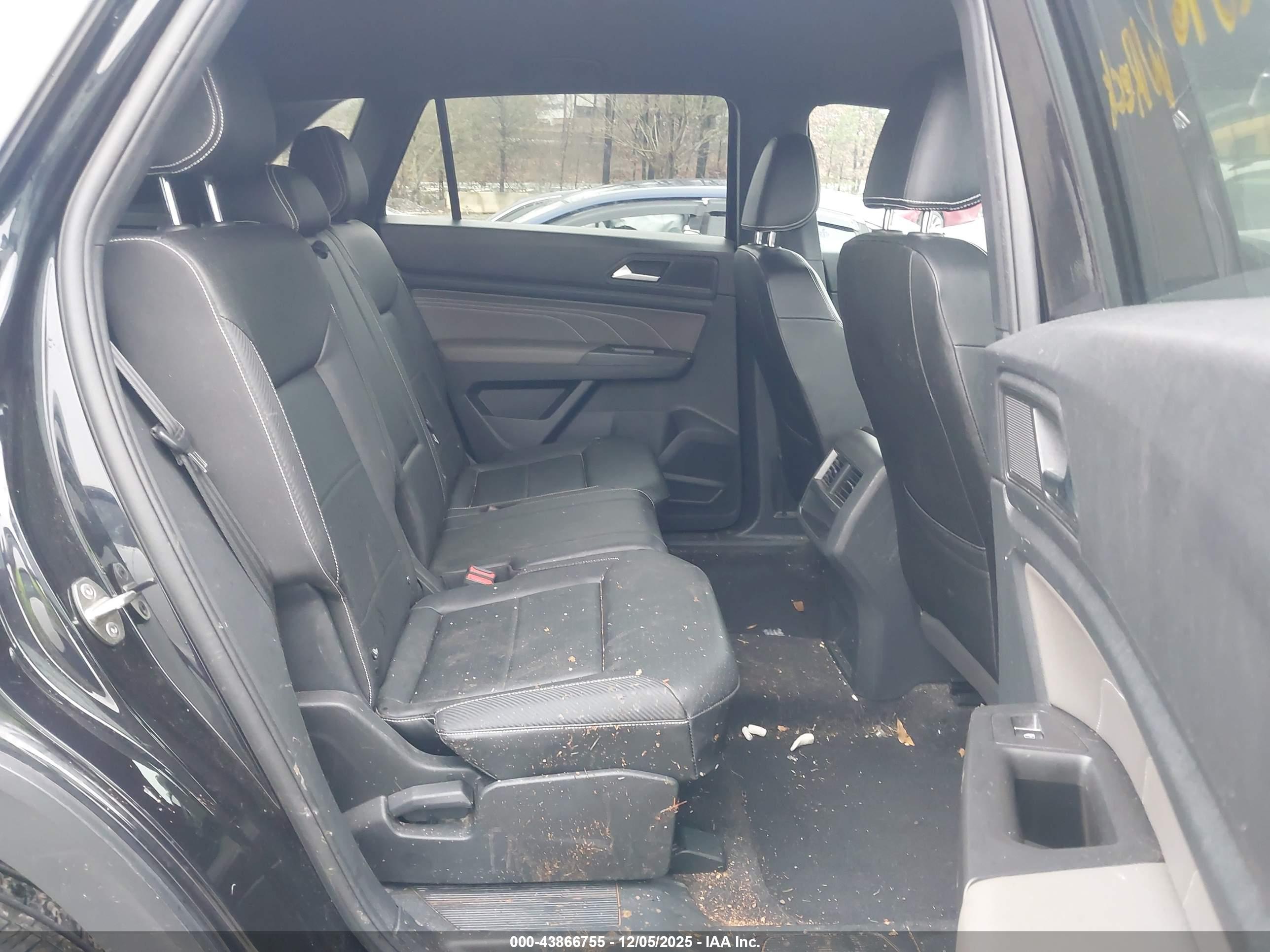 VOLKSWAGEN ATLAS image 8