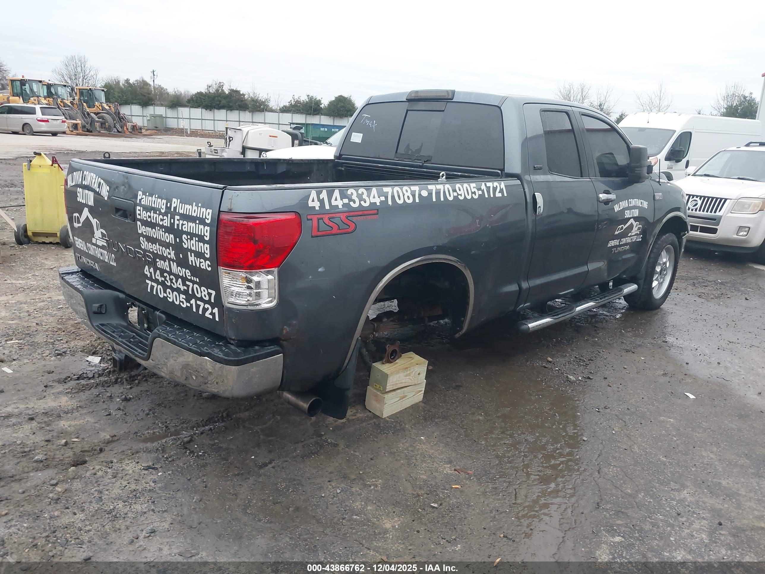 TOYOTA TUNDRA image 4