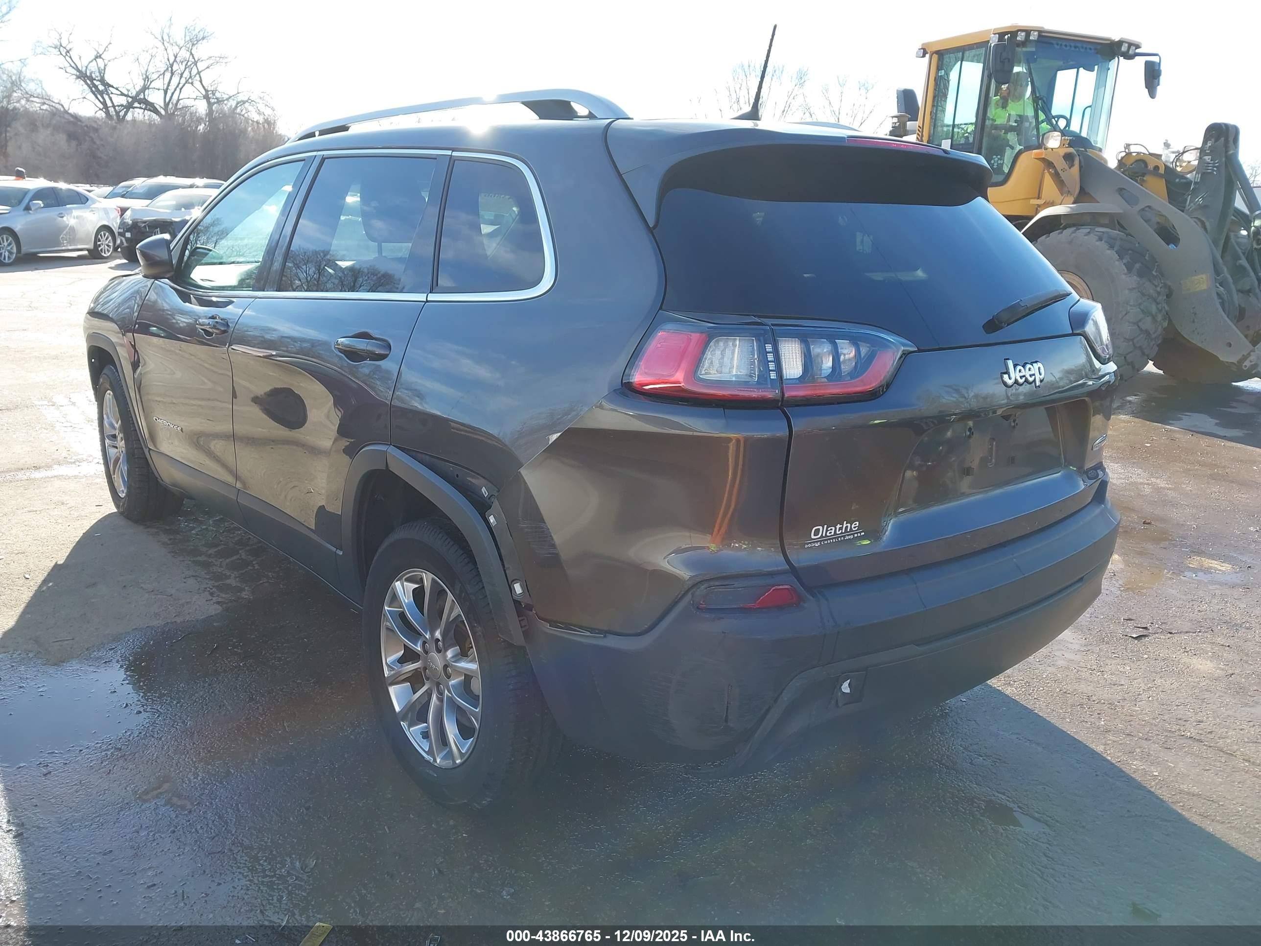 JEEP CHEROKEE image 3