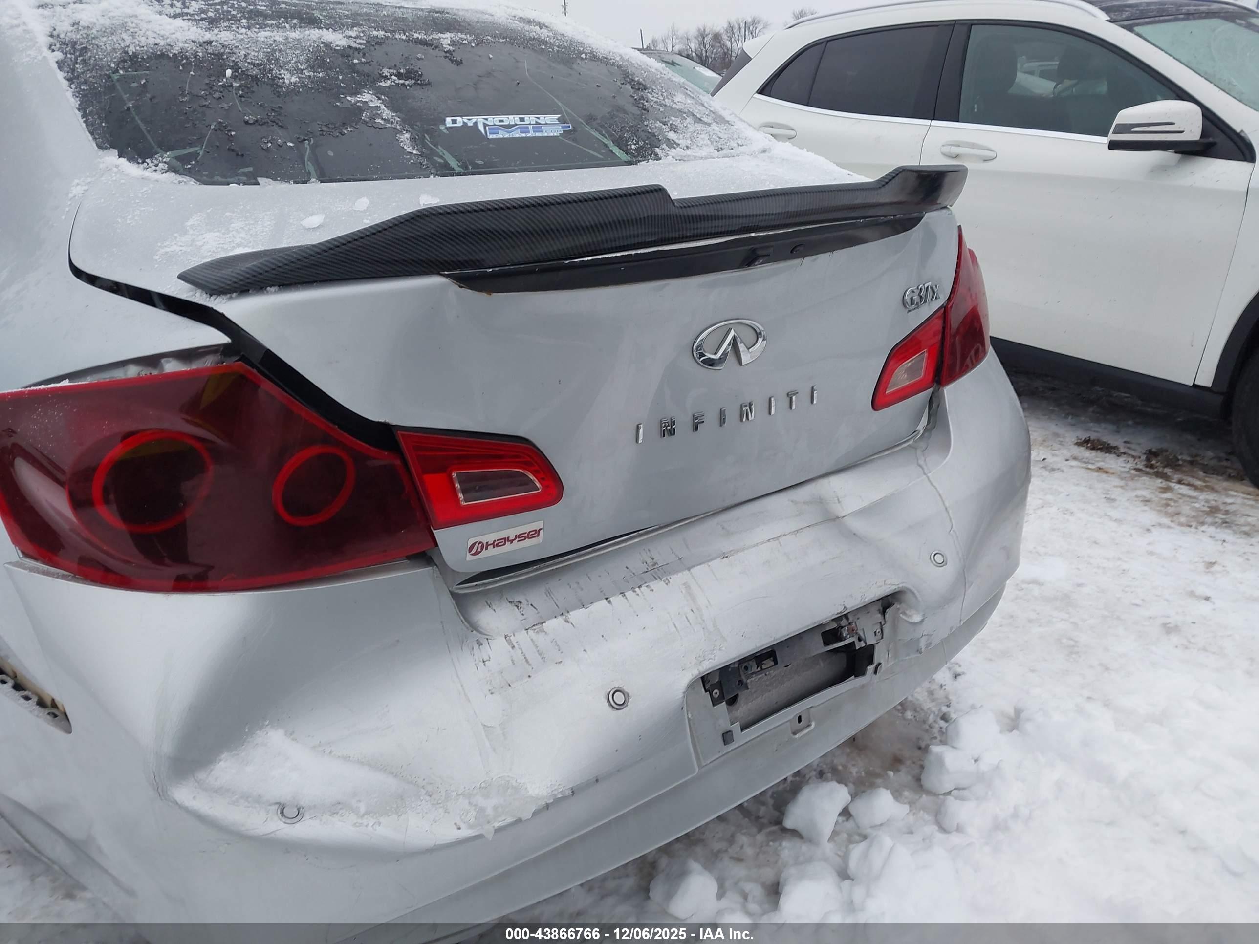 INFINITI G37X image 6