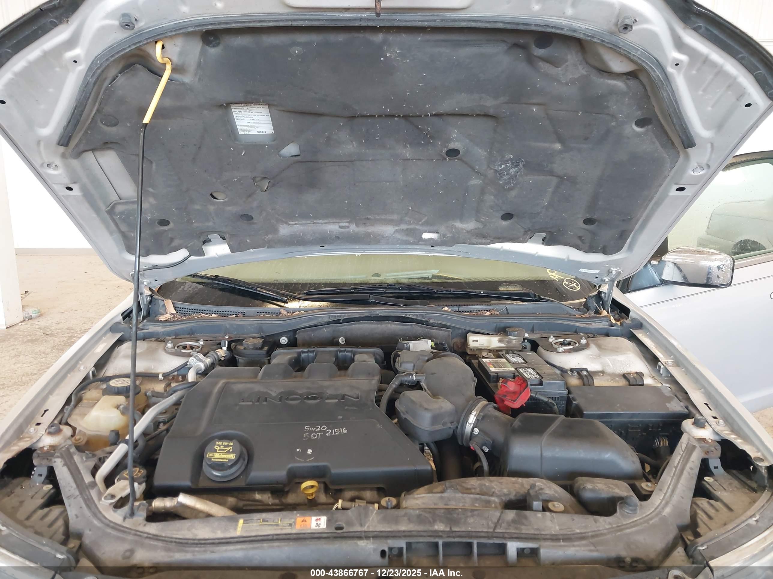 LINCOLN MKZ image 10