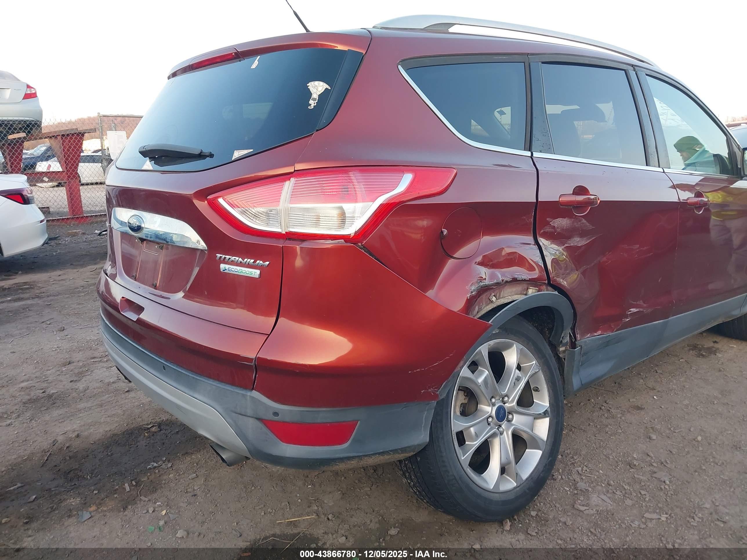 FORD ESCAPE image 6