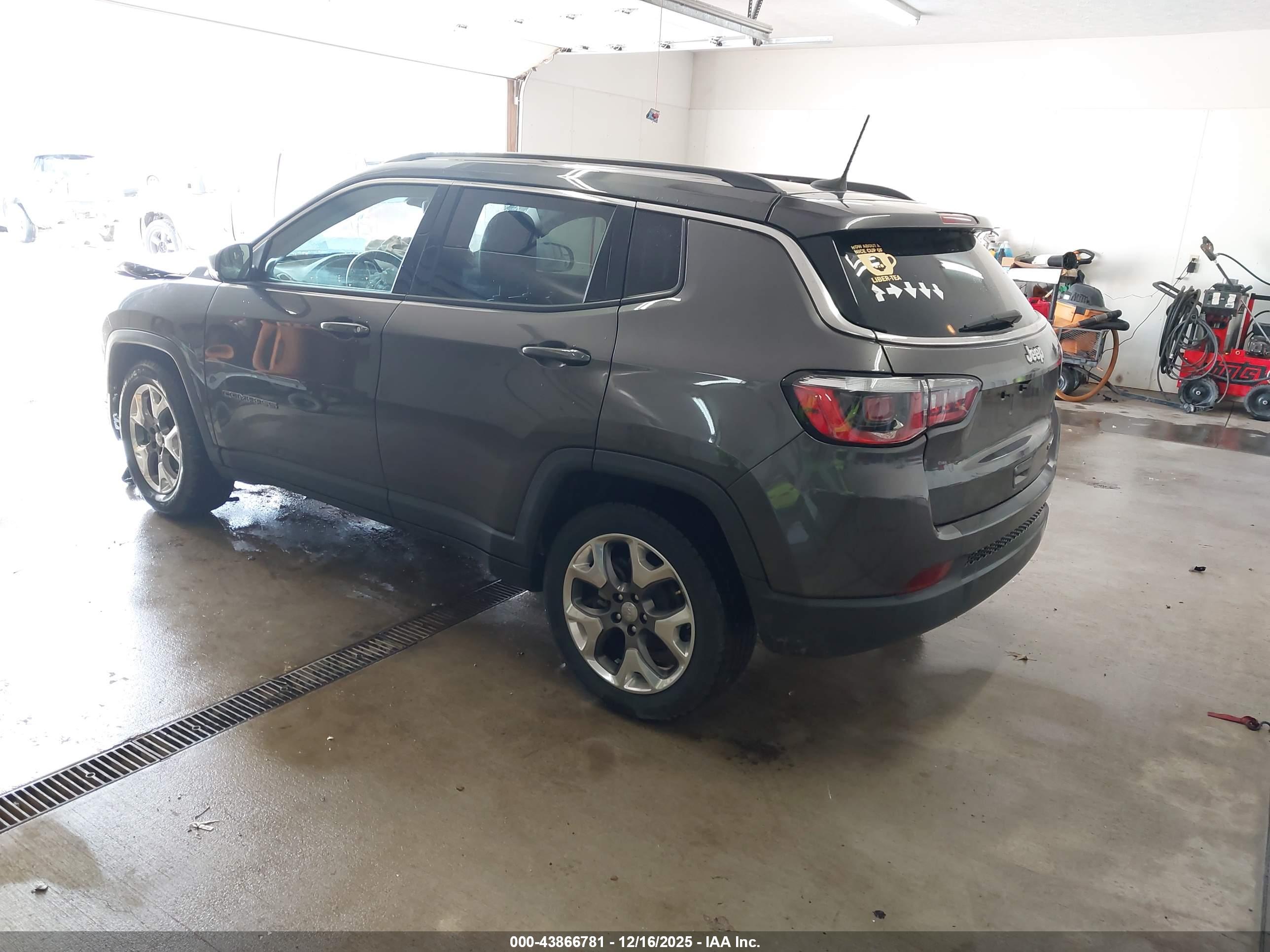 JEEP COMPASS image 3
