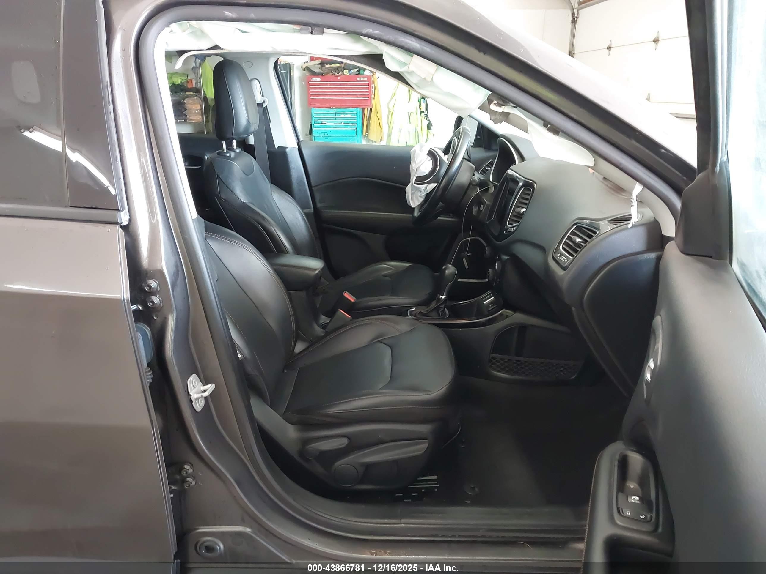 JEEP COMPASS image 5