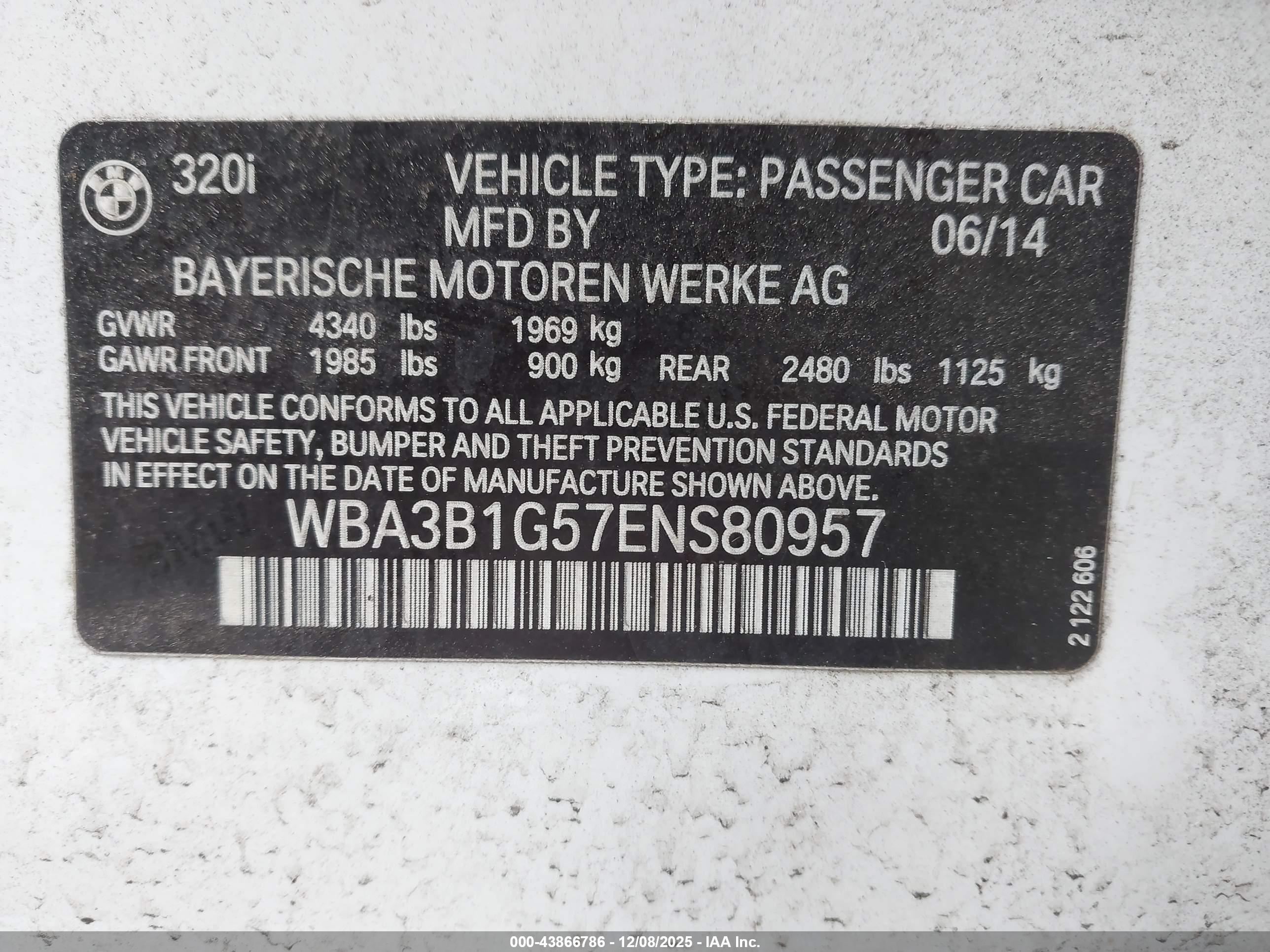 BMW 320I image 9