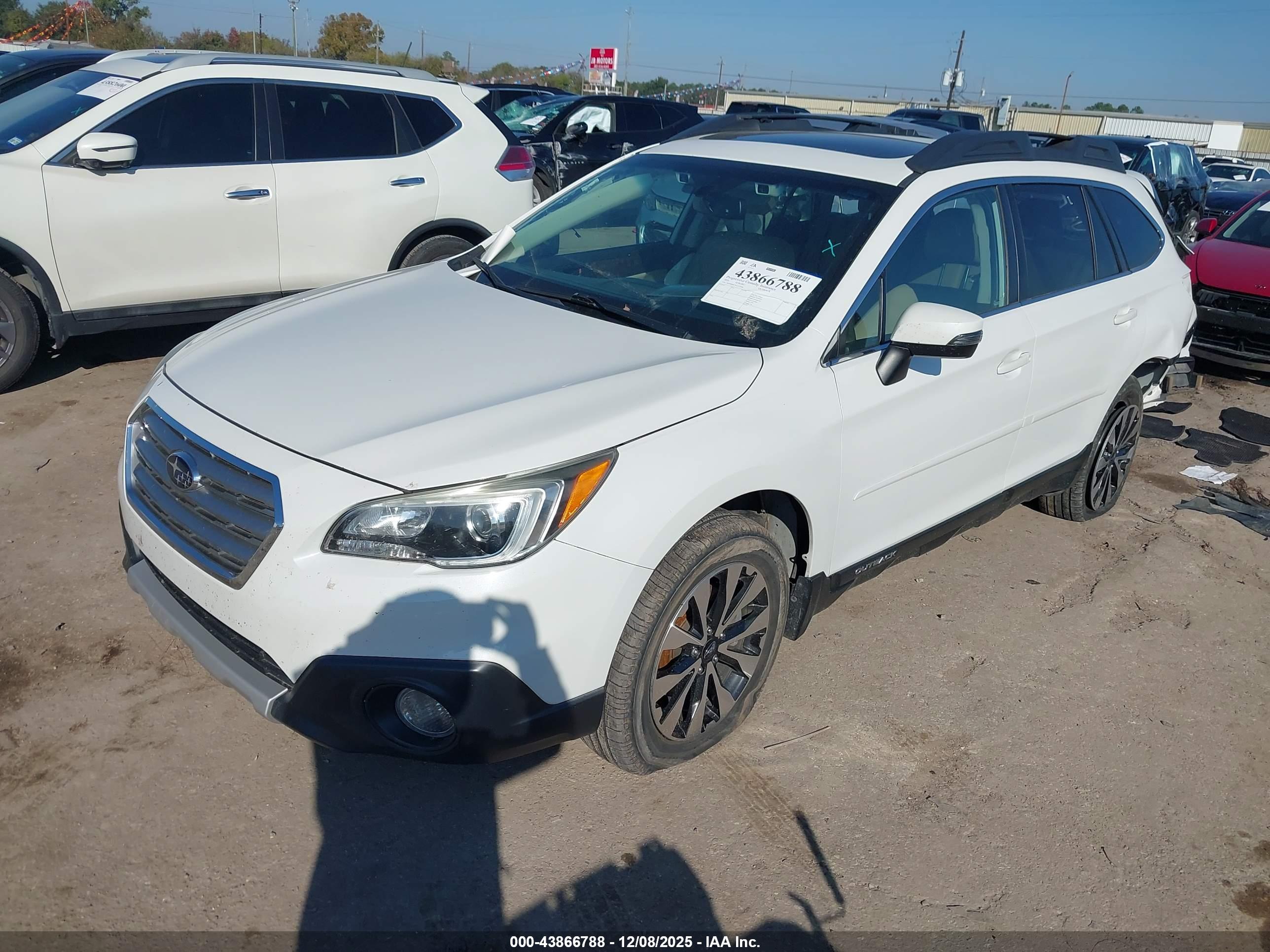 SUBARU OUTBACK image 2