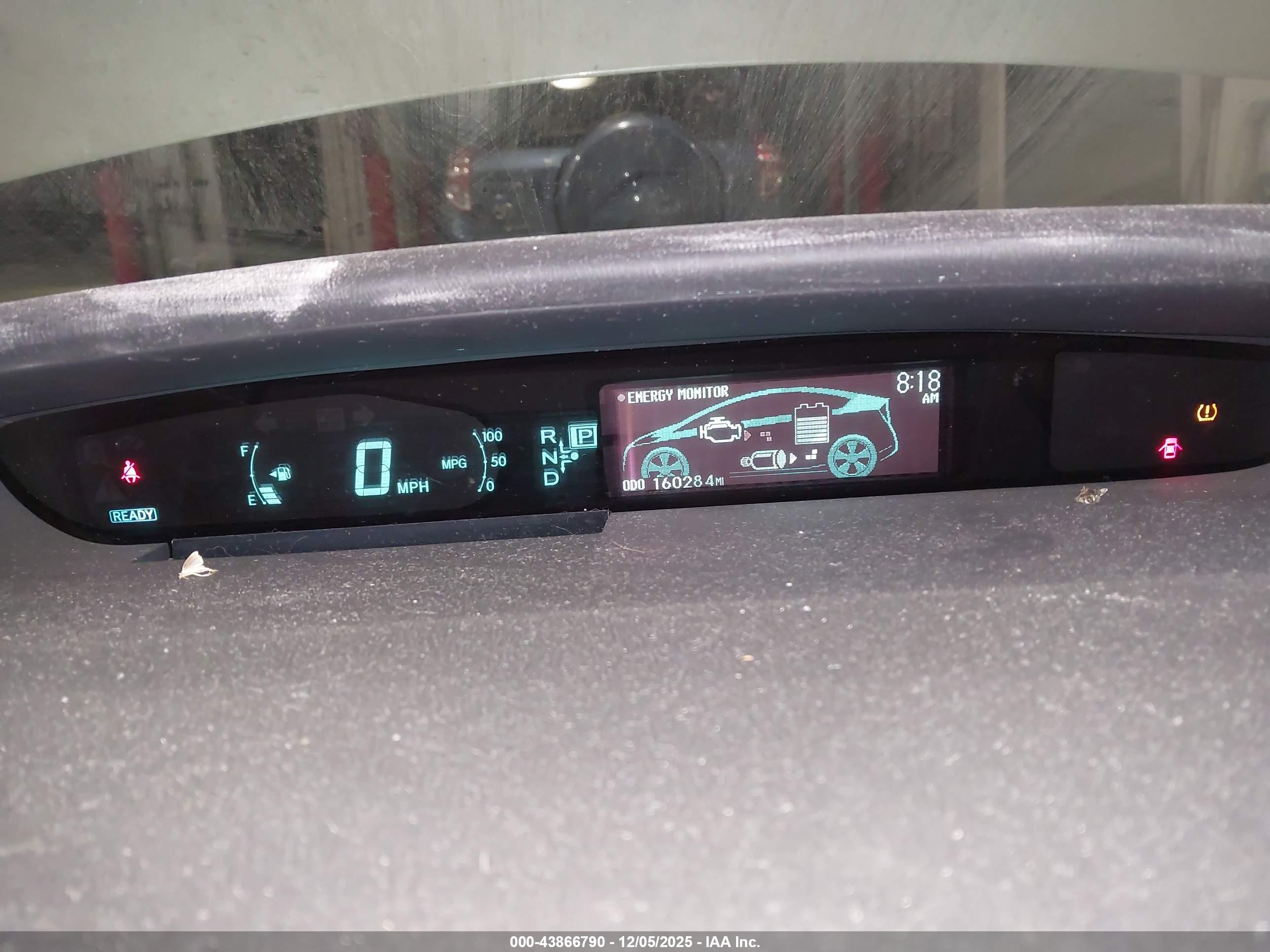 TOYOTA PRIUS image 7