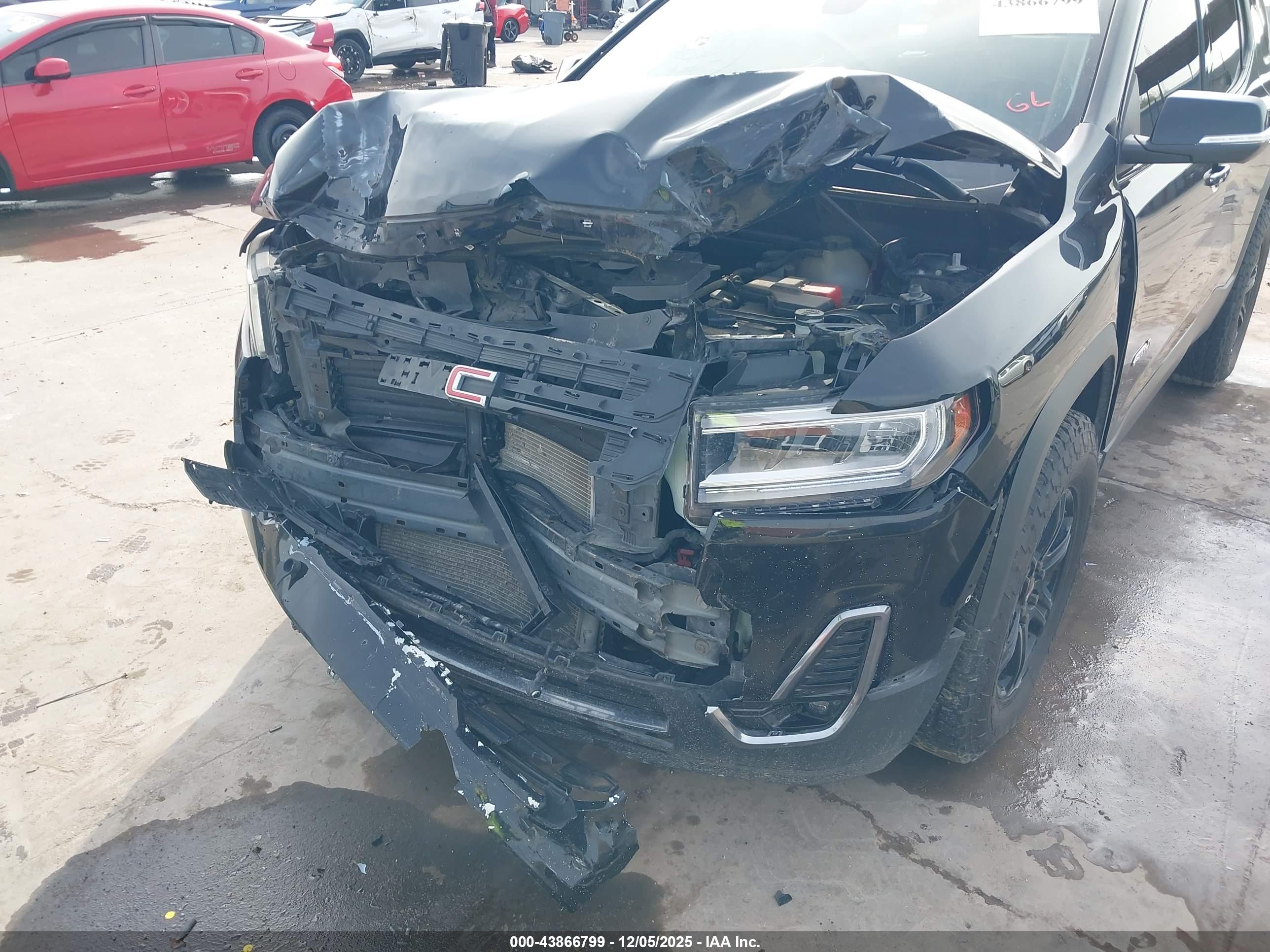 GMC ACADIA image 6