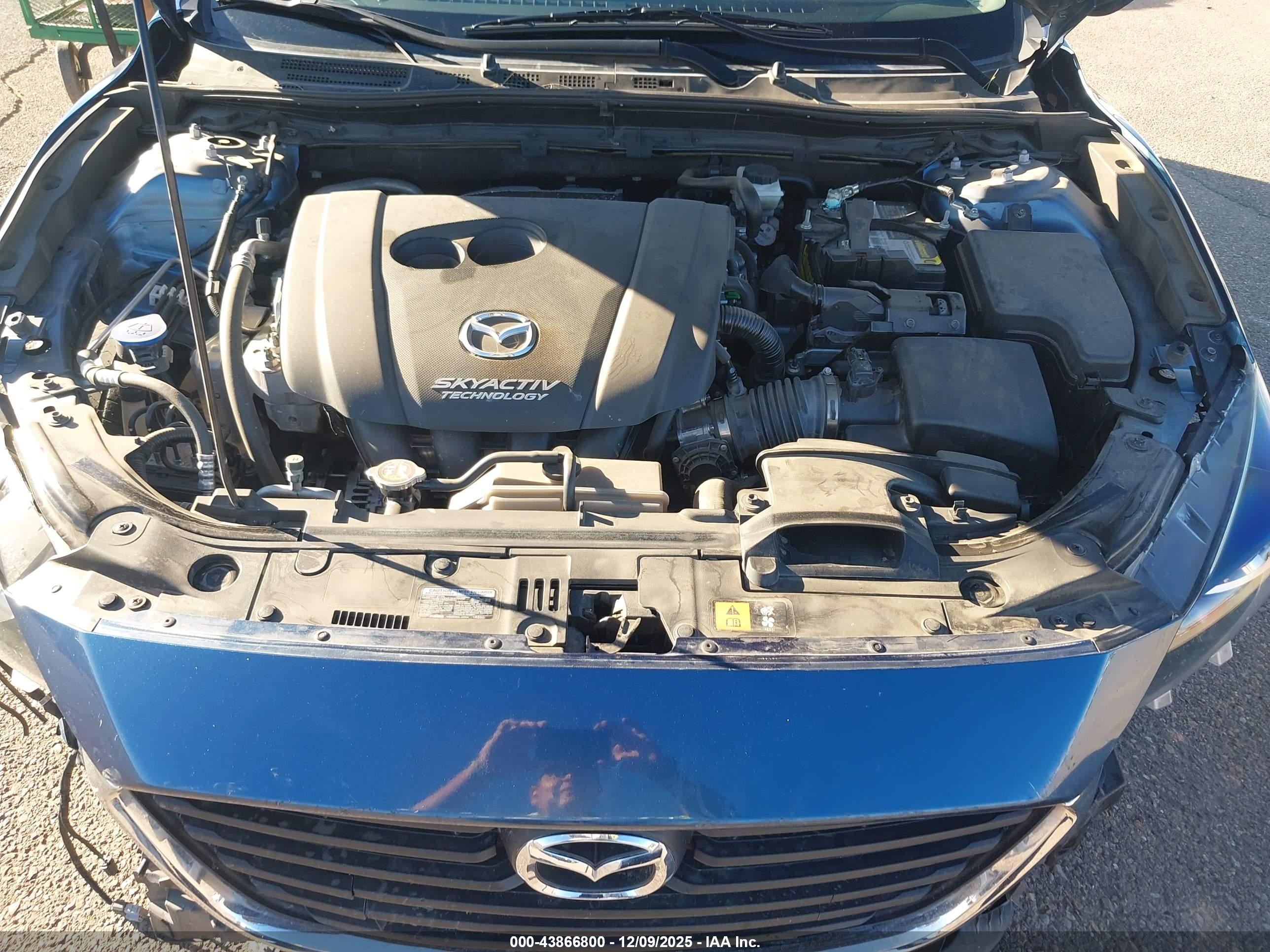MAZDA MAZDA3 image 10