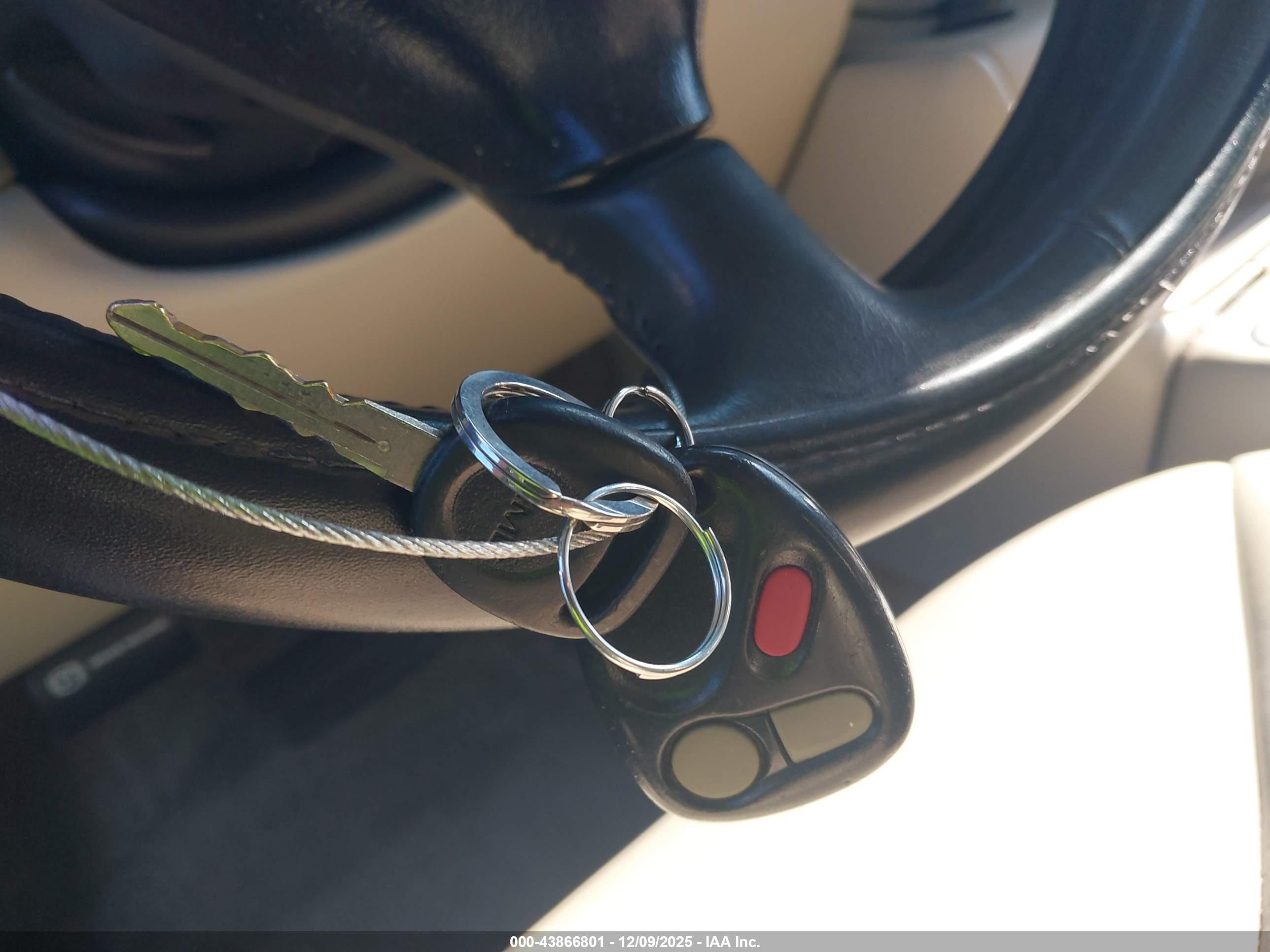 GMC YUKON image 11