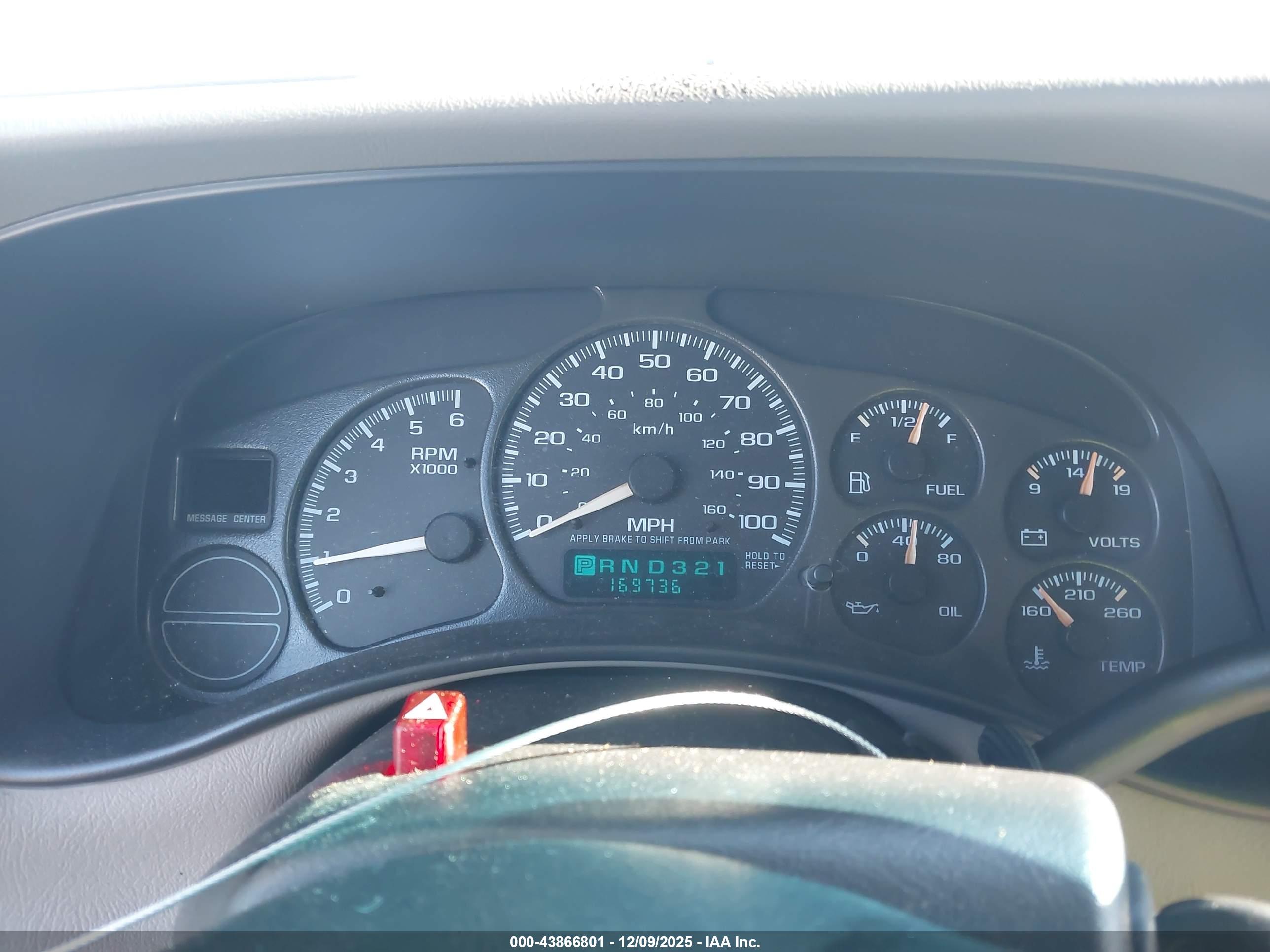 GMC YUKON image 7