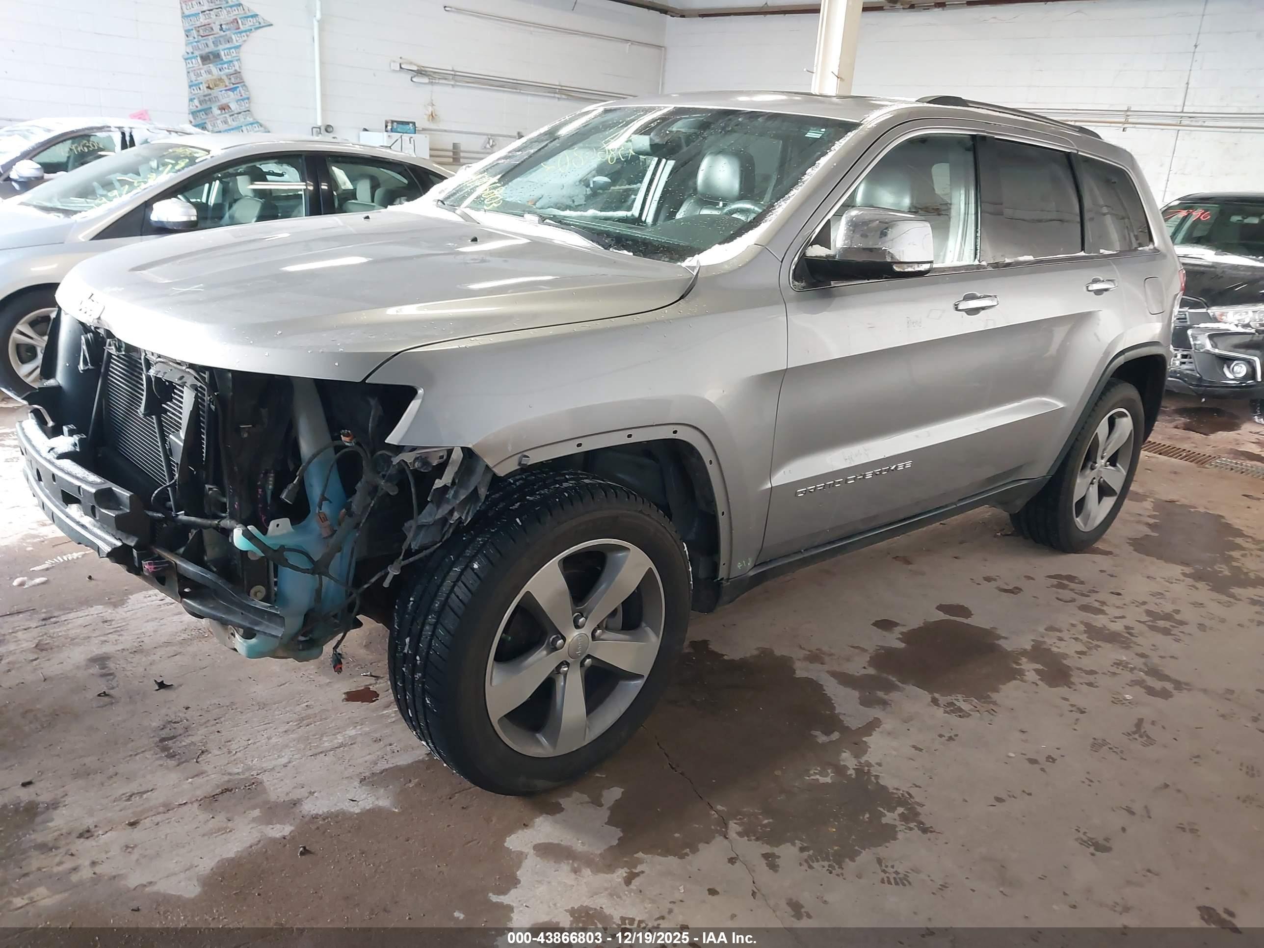 JEEP GRAND image 2