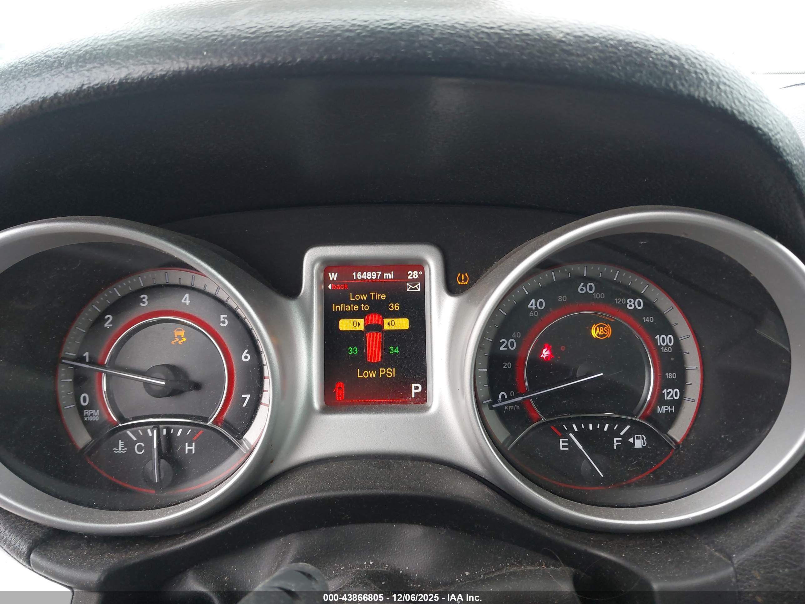 DODGE JOURNEY image 7