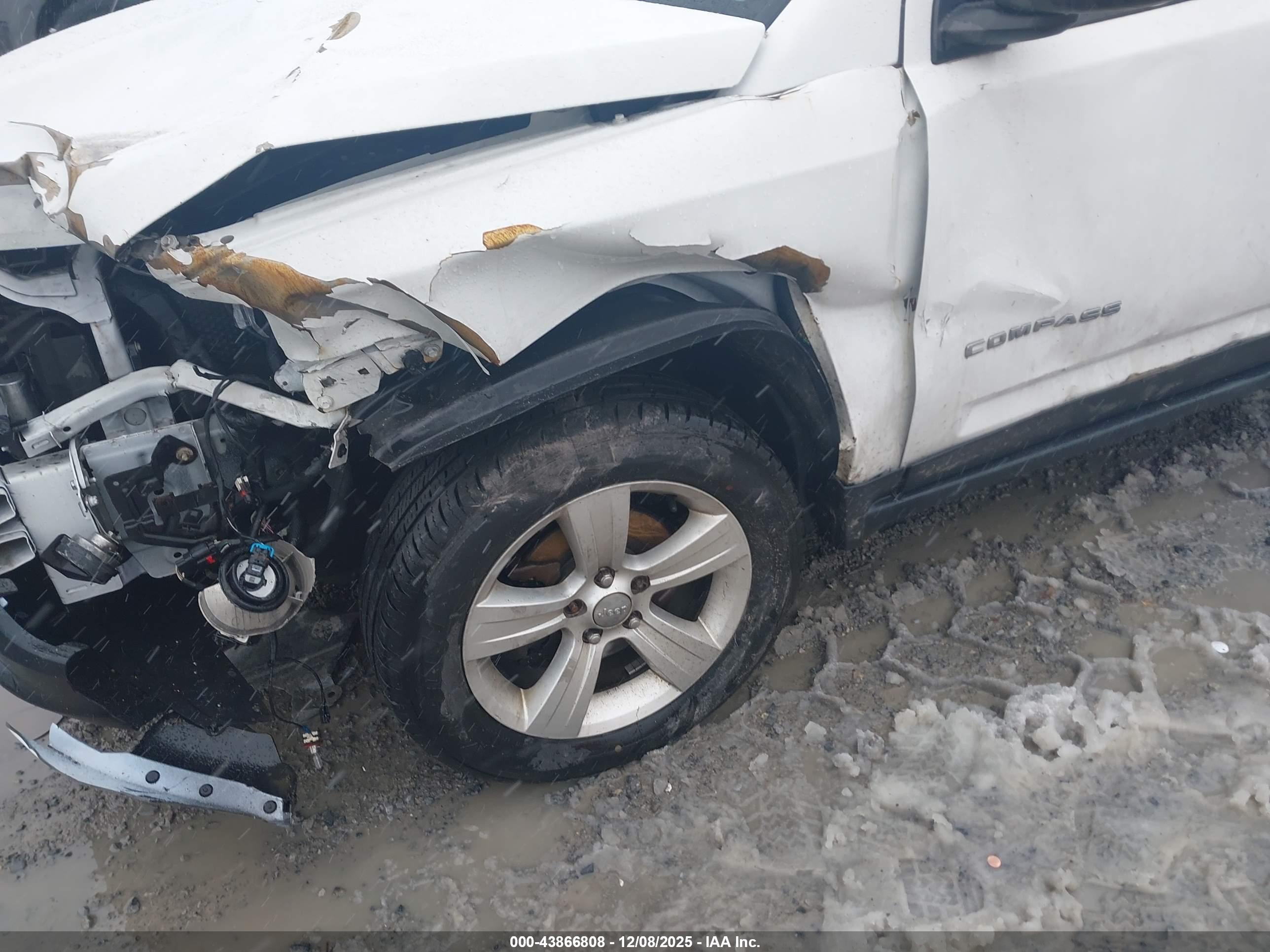 JEEP COMPASS image 6