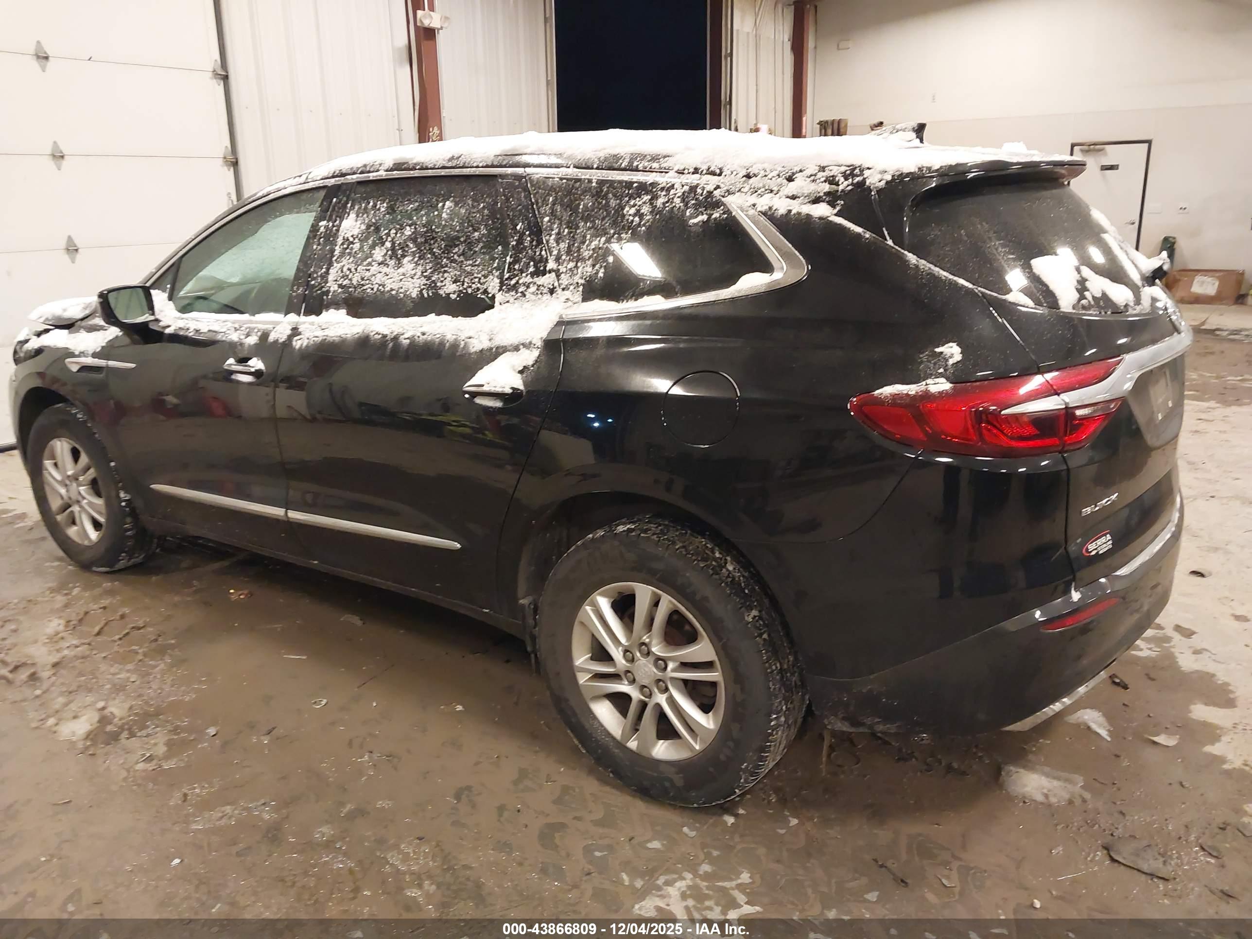 BUICK ENCLAVE image 3