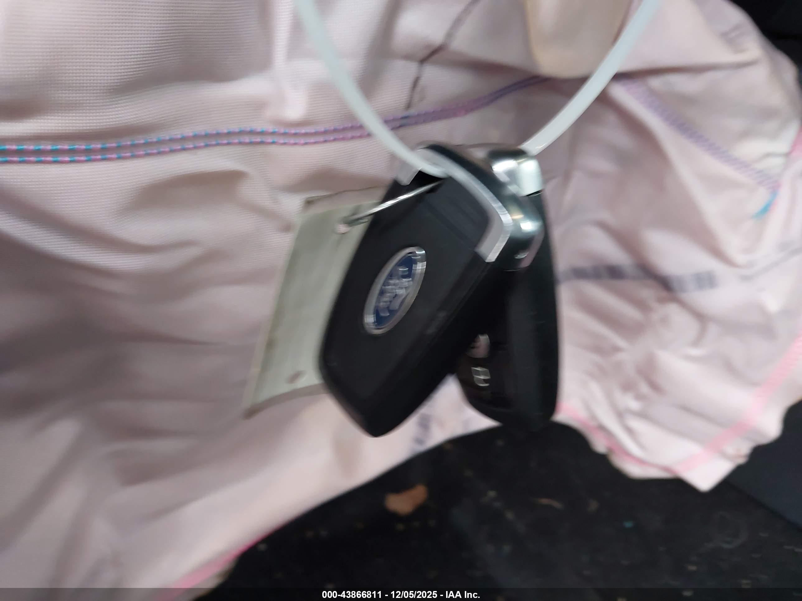 FORD EDGE image 11