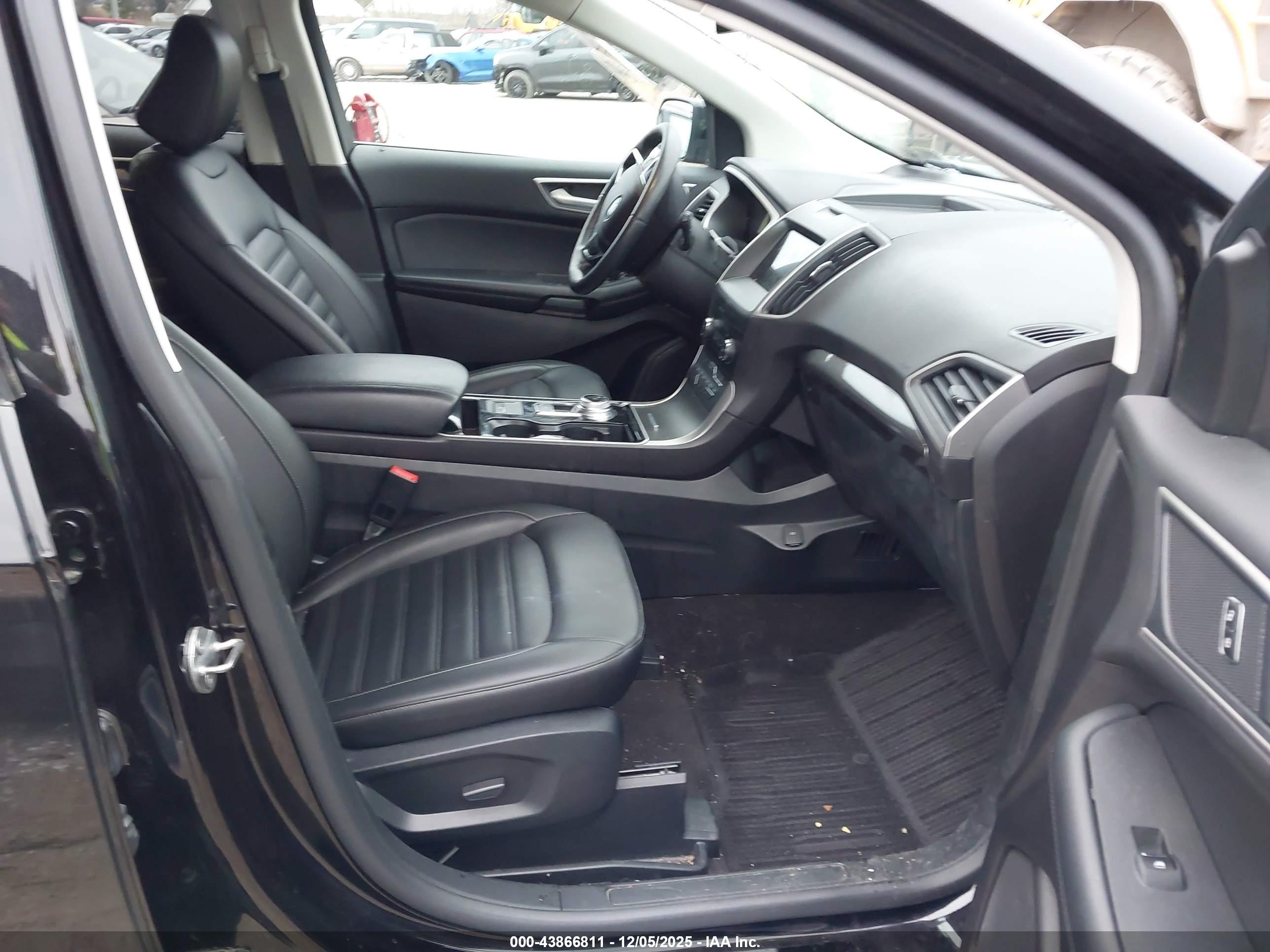 FORD EDGE image 5