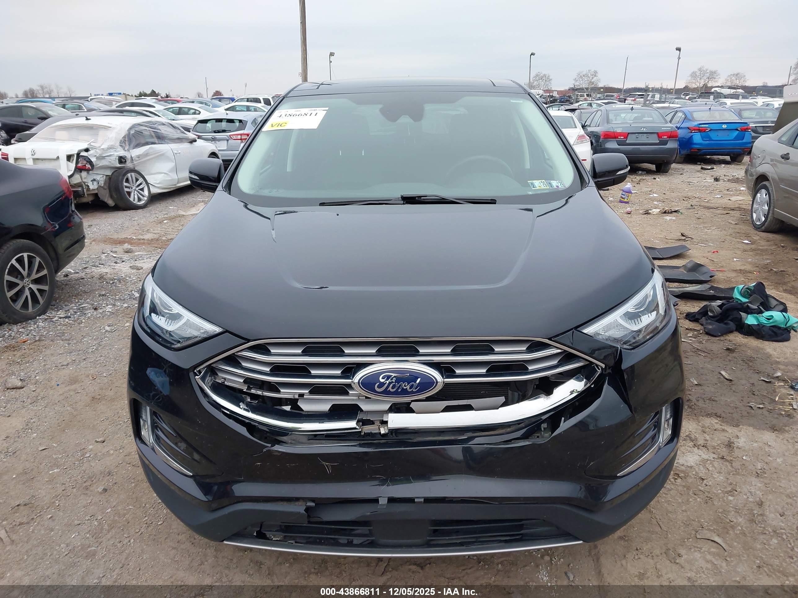 FORD EDGE image 6