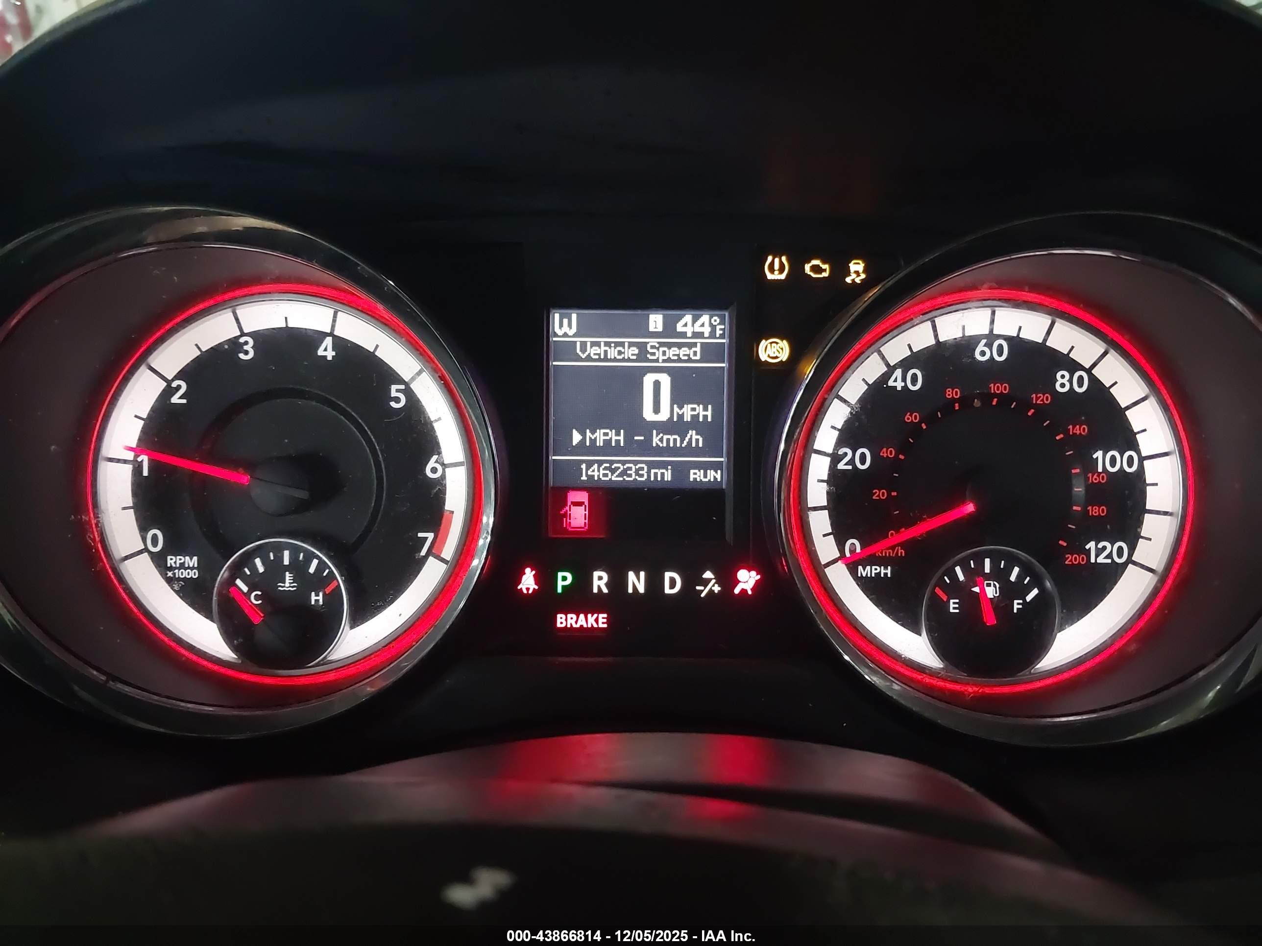 DODGE GRAND image 7