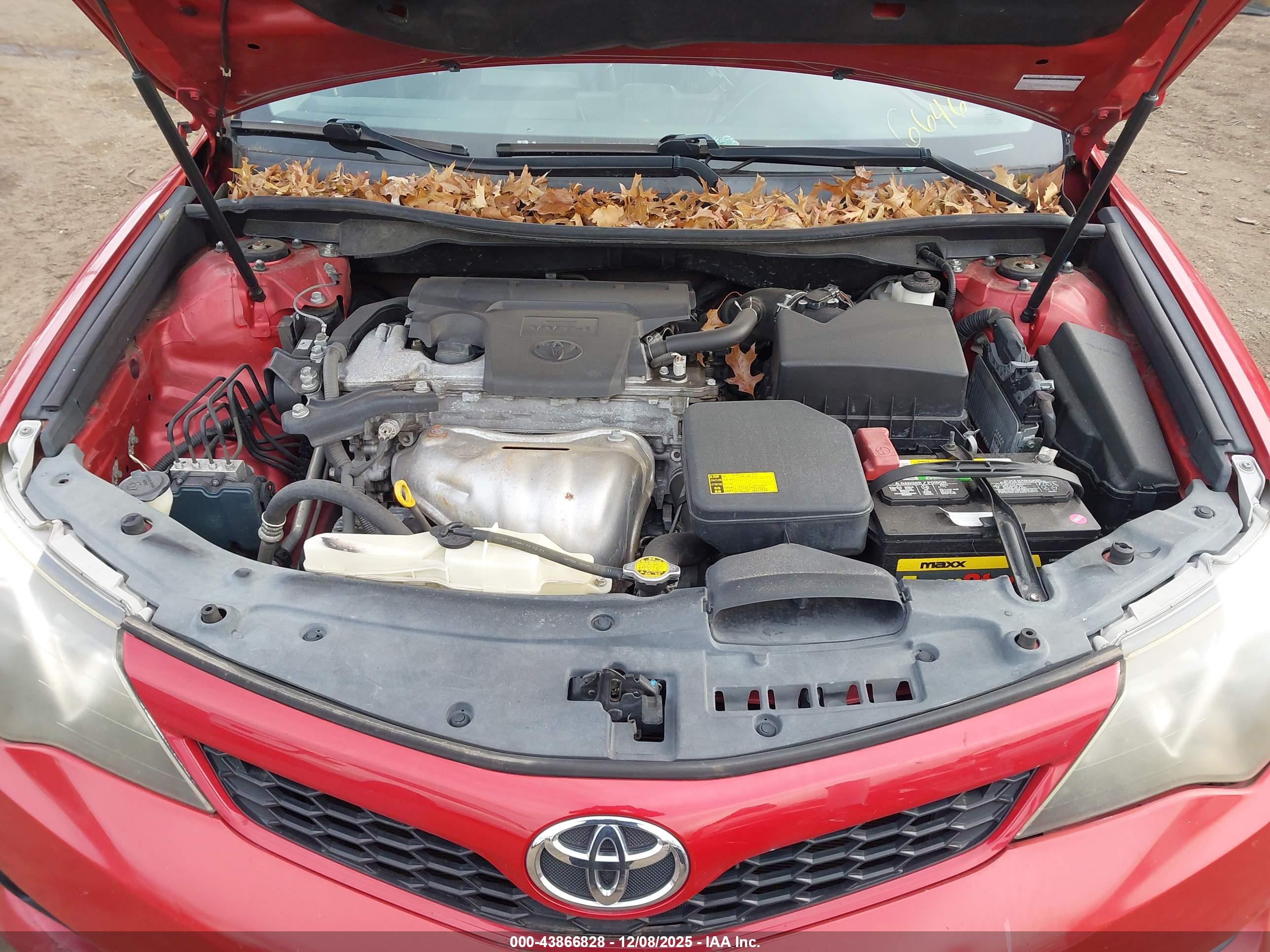 TOYOTA CAMRY image 10