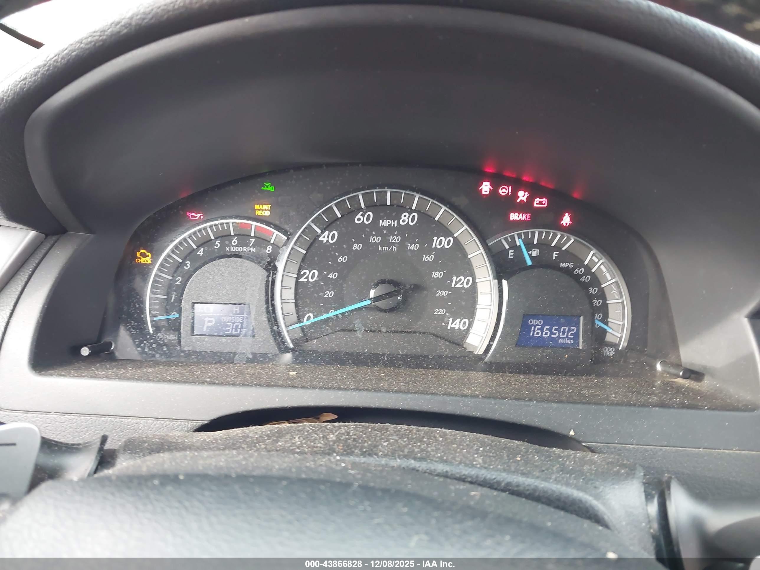 TOYOTA CAMRY image 7