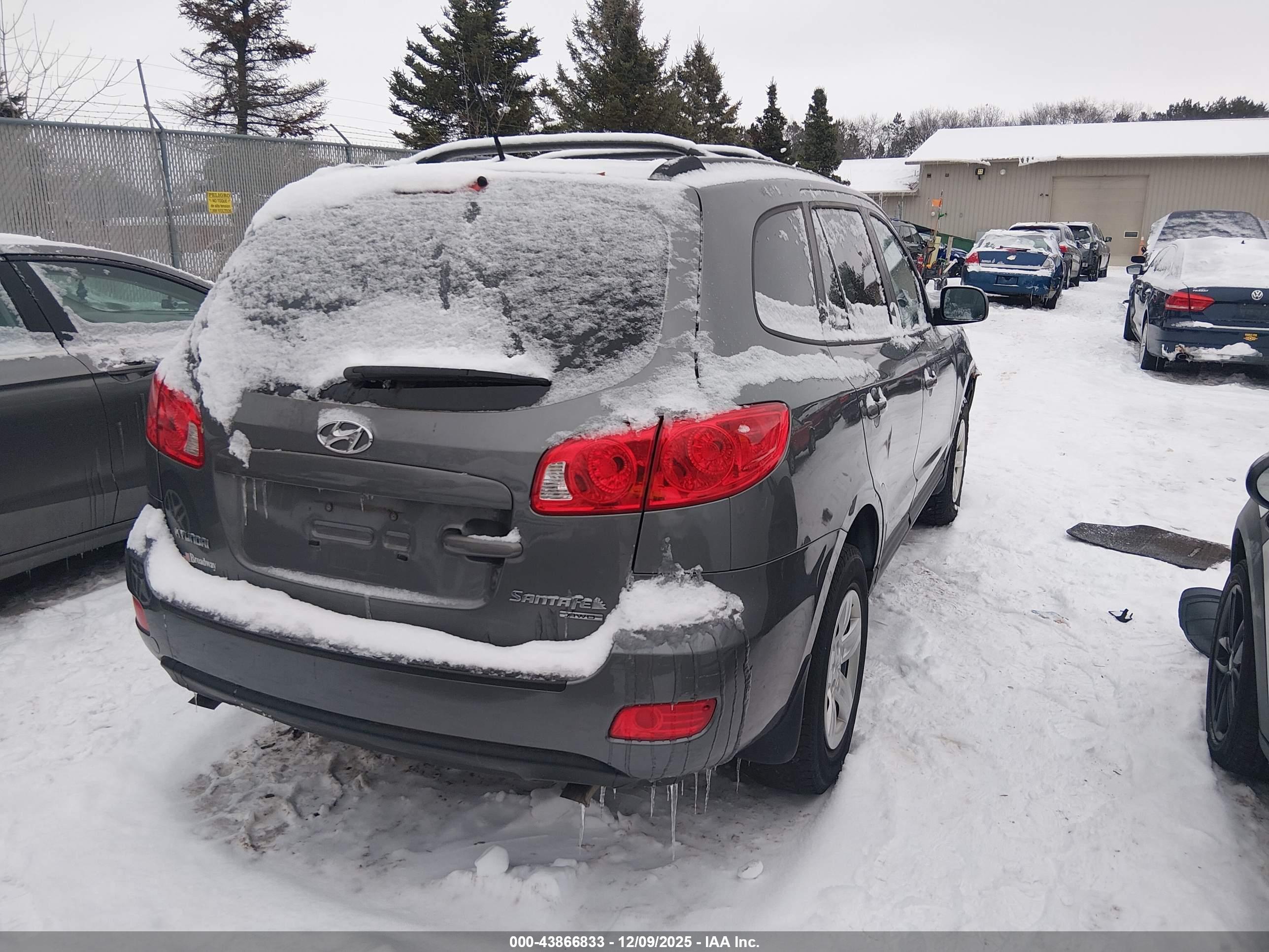 HYUNDAI SANTA image 4