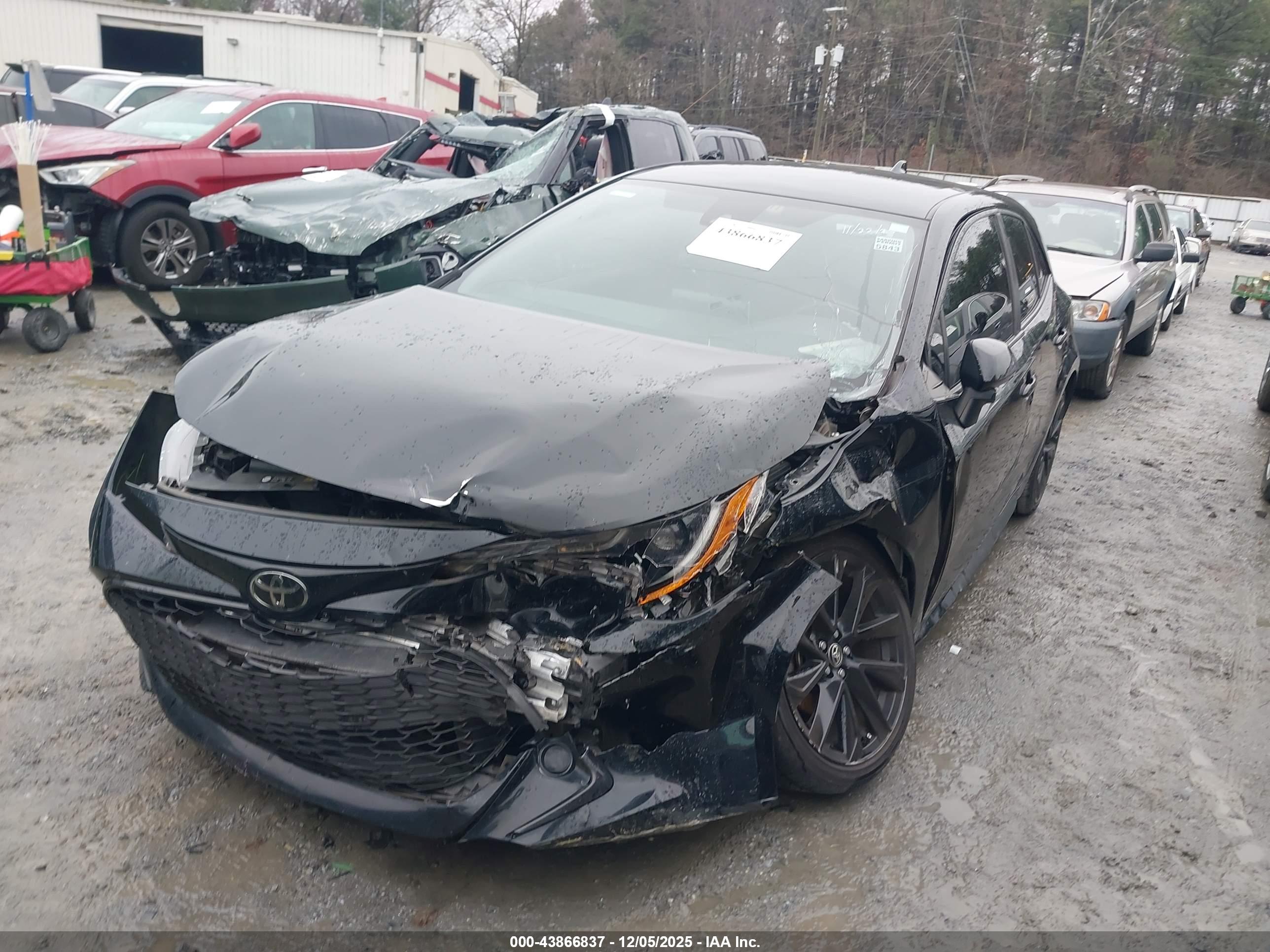 TOYOTA COROLLA image 2