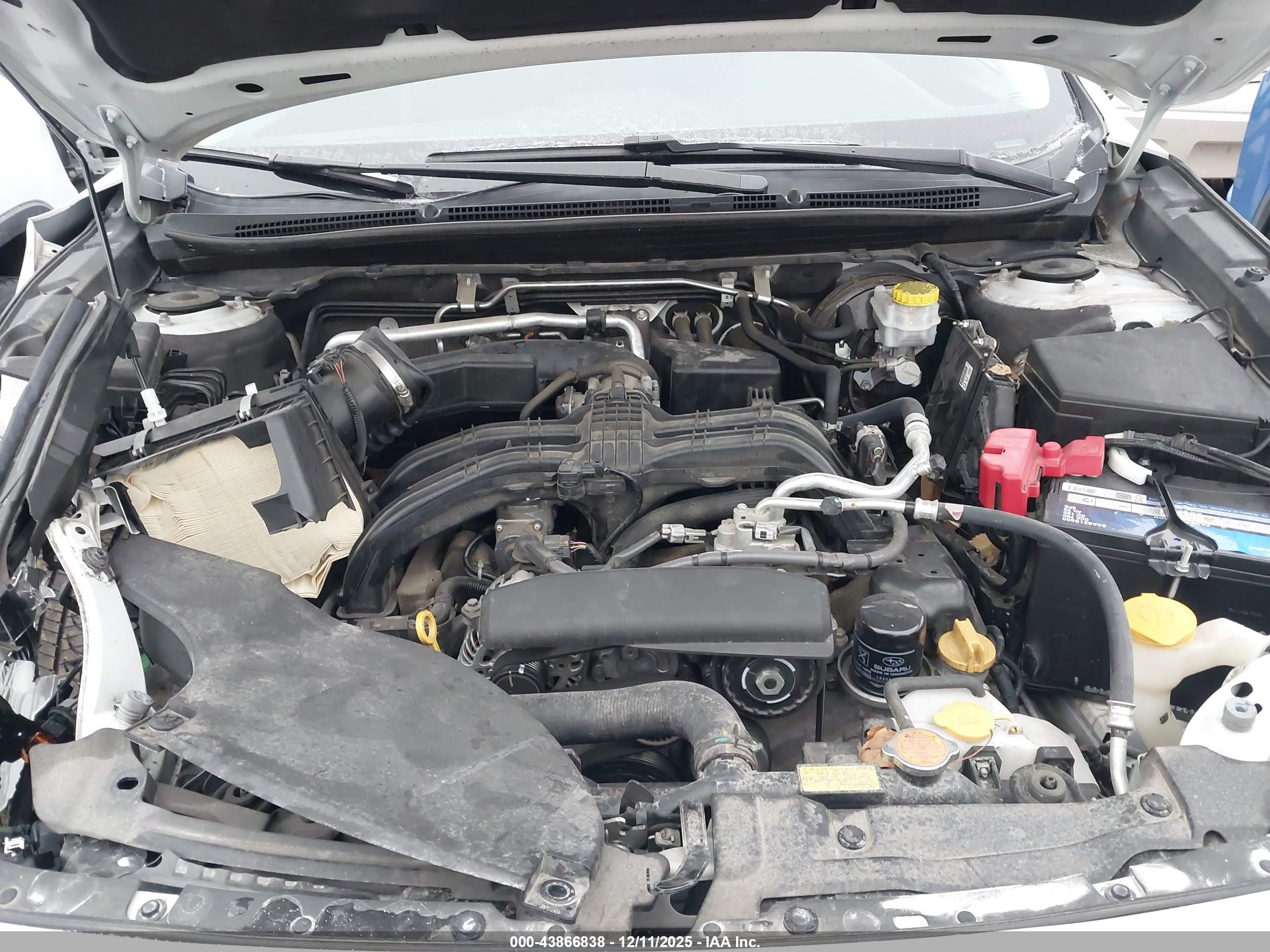 SUBARU OUTBACK image 10