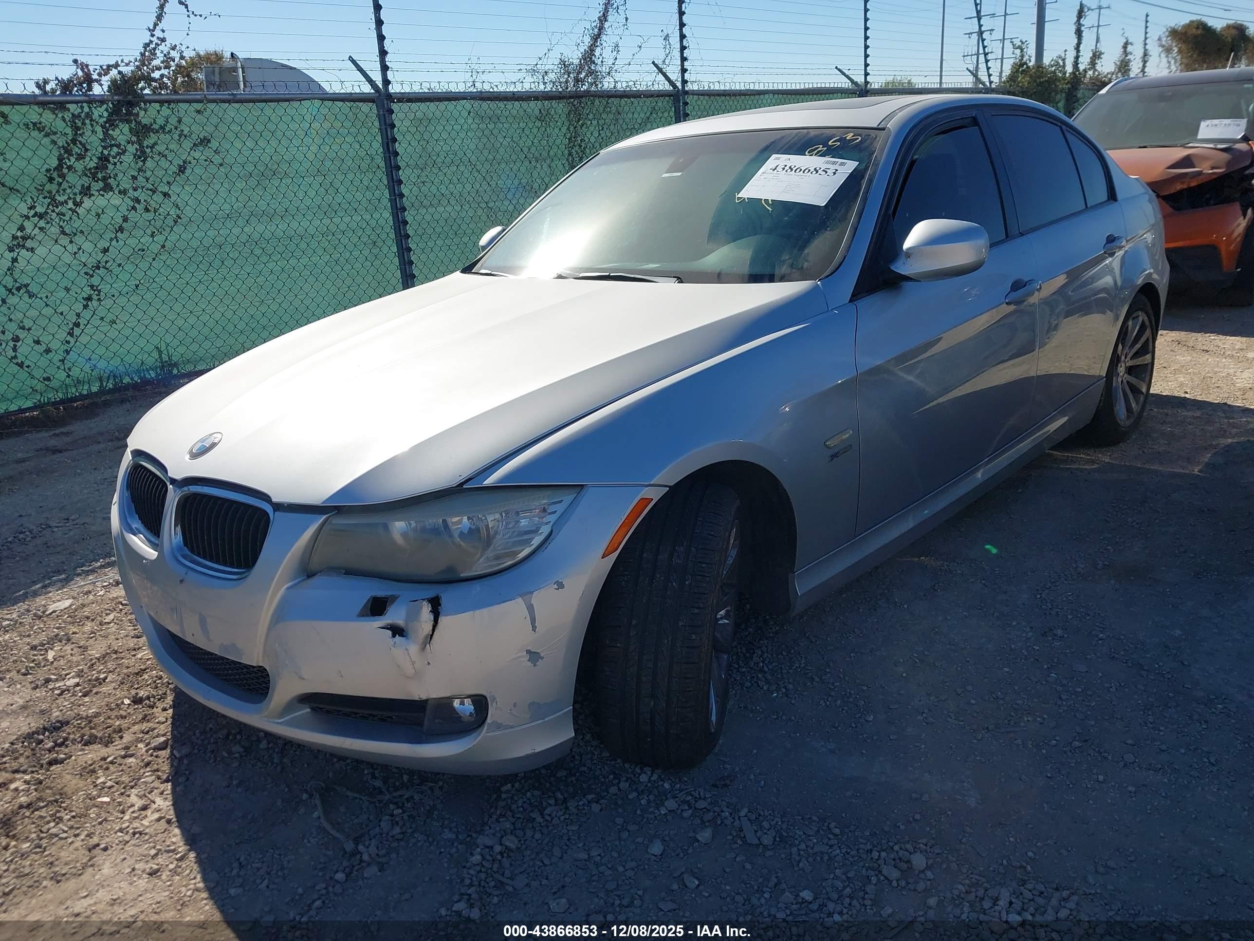 BMW 328I image 2